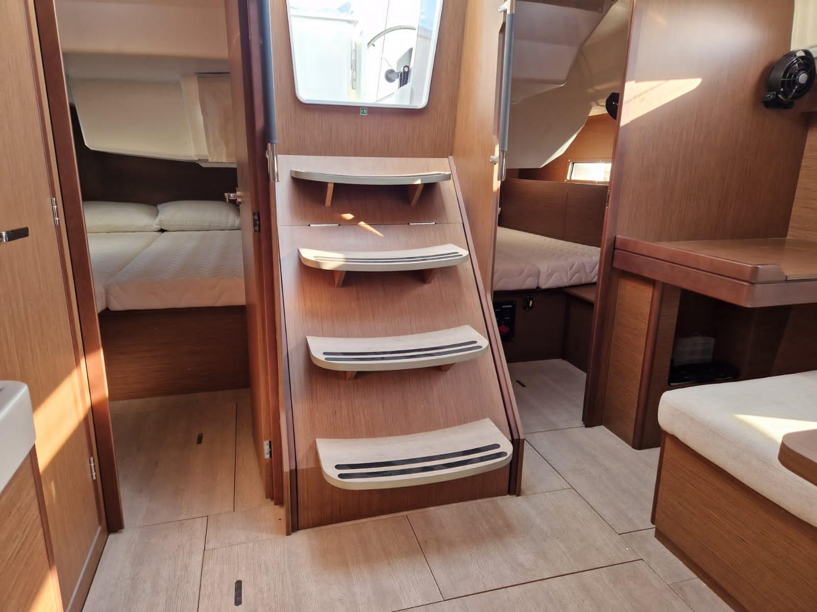 Oceanis 40.1, picture 8