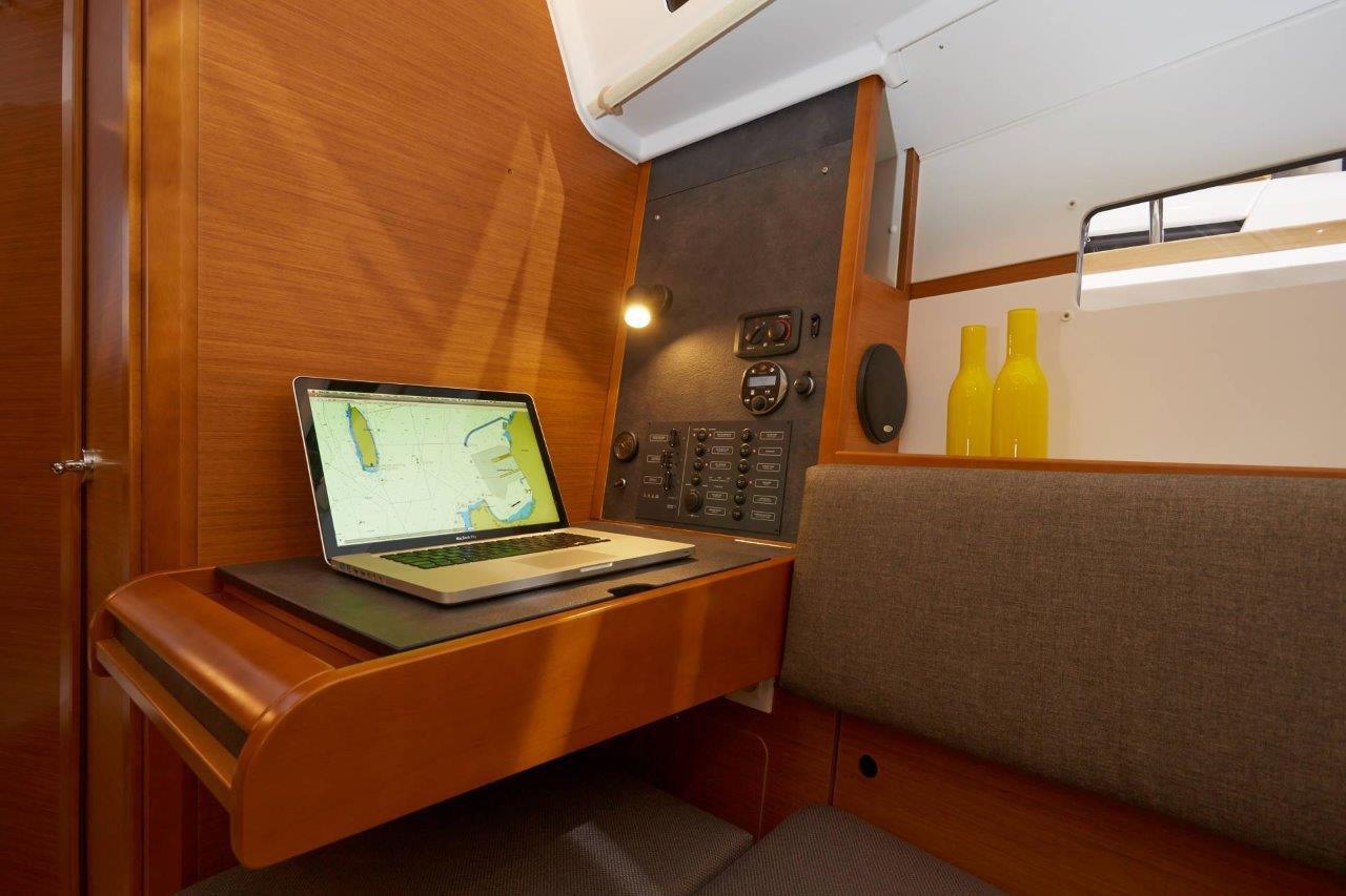 Sun Odyssey 349 - 2 cab., picture 10