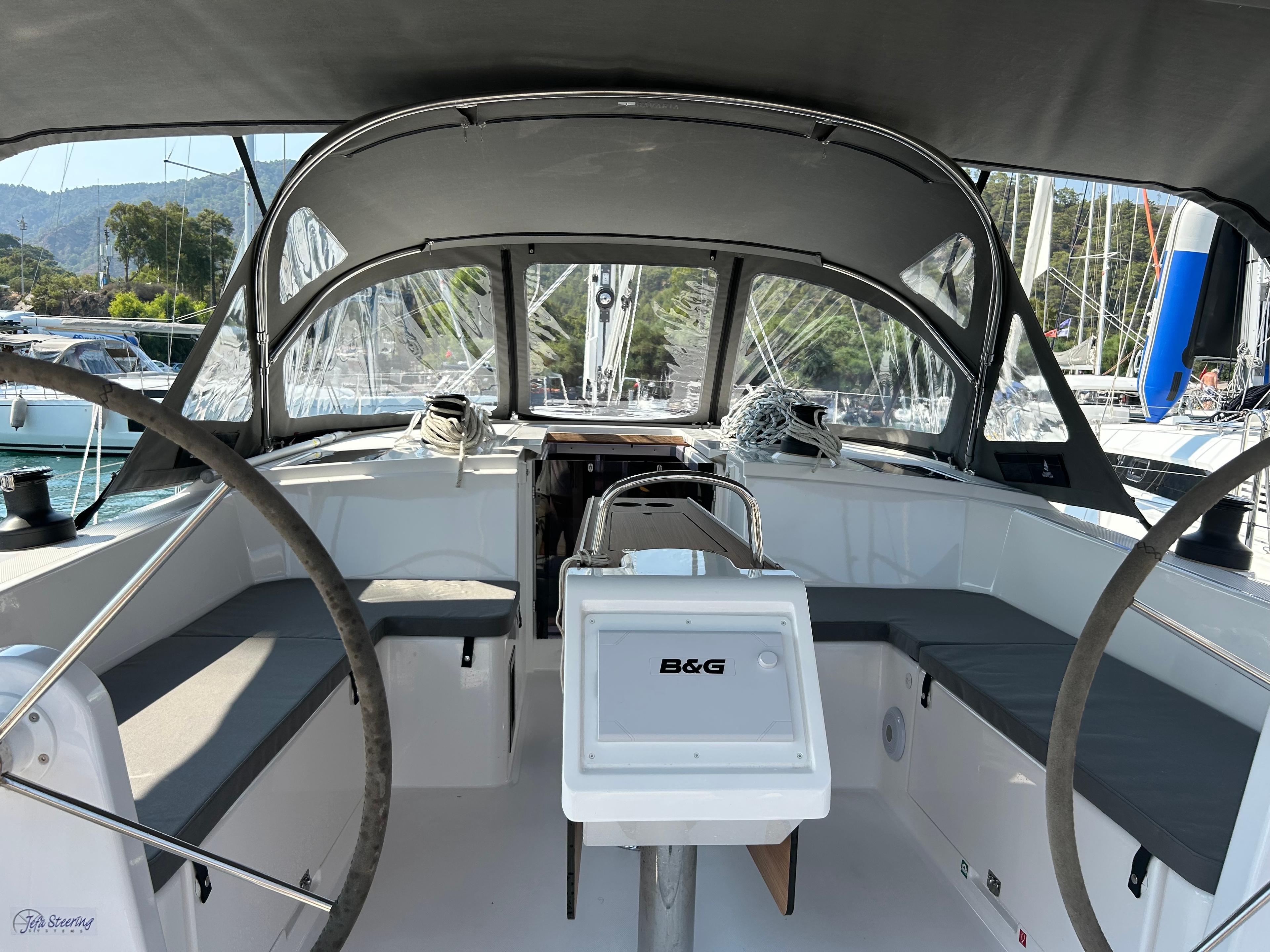 Bavaria C42, picture 5