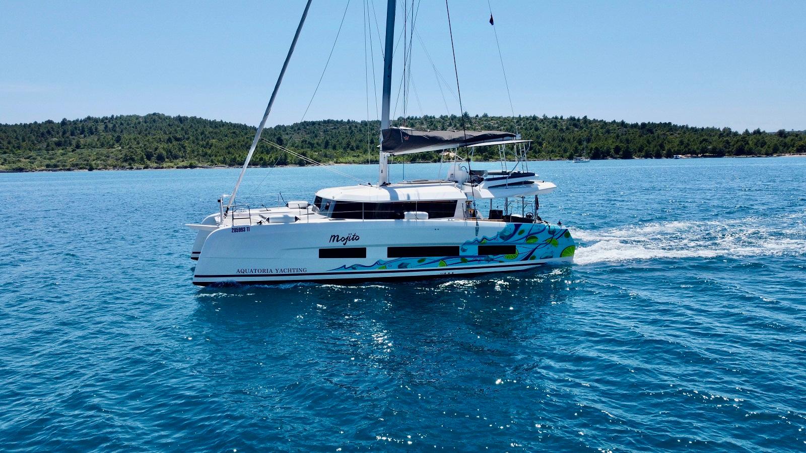 Dufour 48 Catamaran - 5 + 1 cab., picture 9