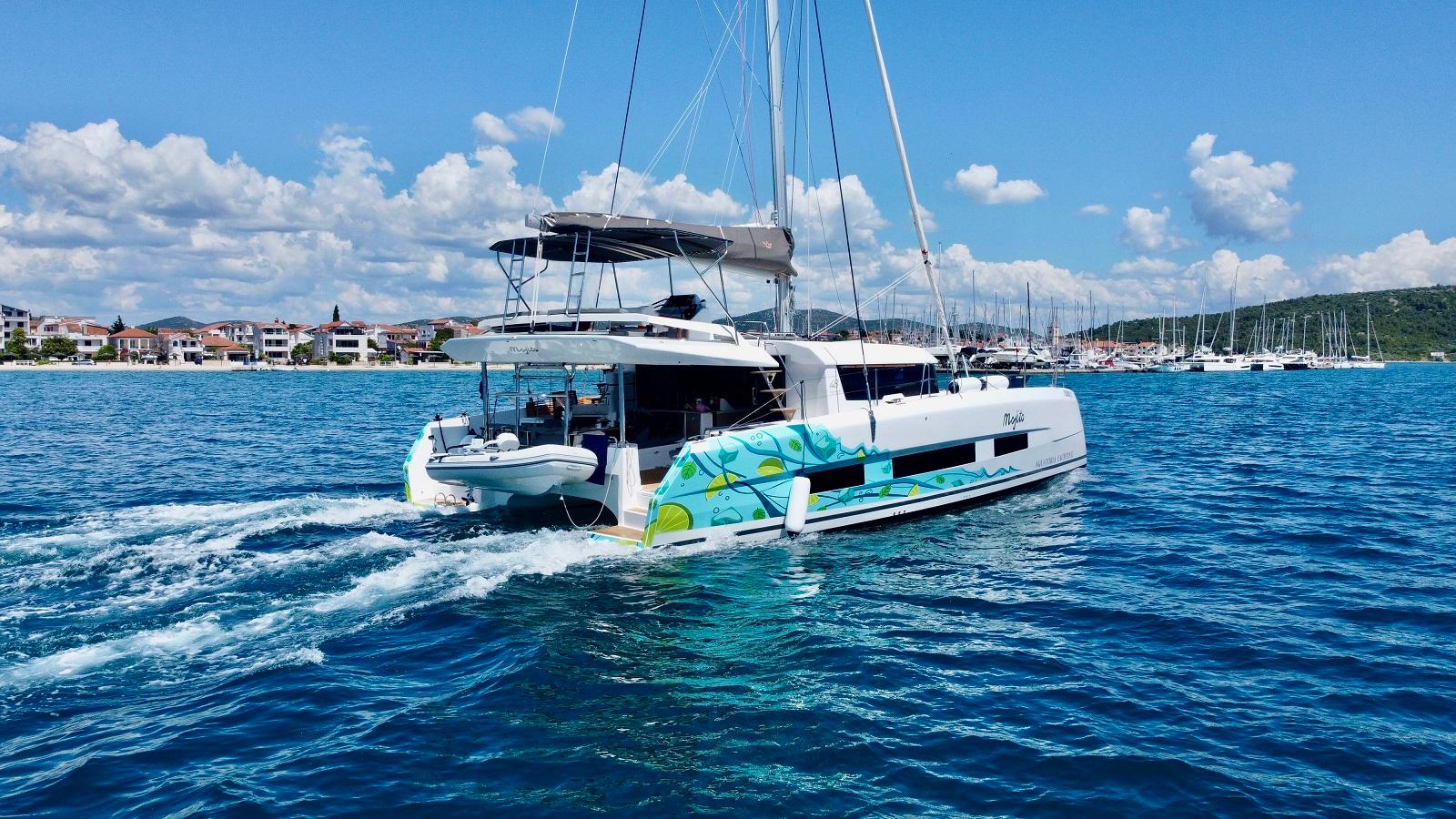 Dufour 48 Catamaran - 5 + 1 cab., picture 10