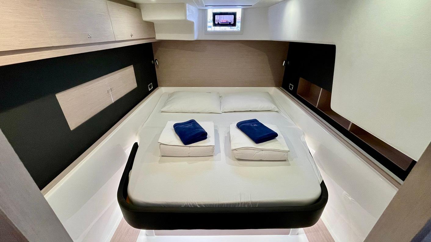 Dufour 48 Catamaran - 5 + 1 cab., picture 25