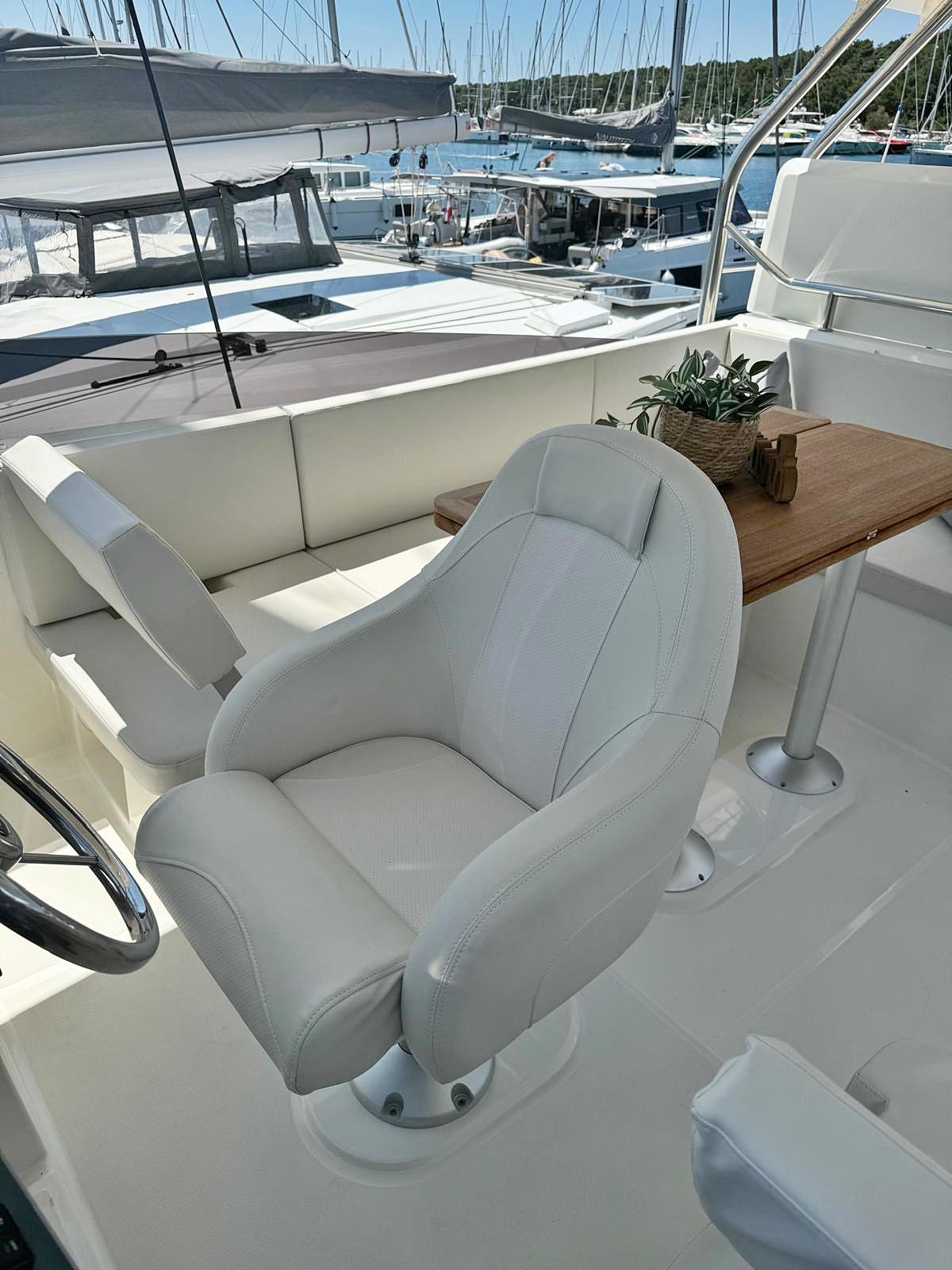 Swift Trawler 48, picture 7