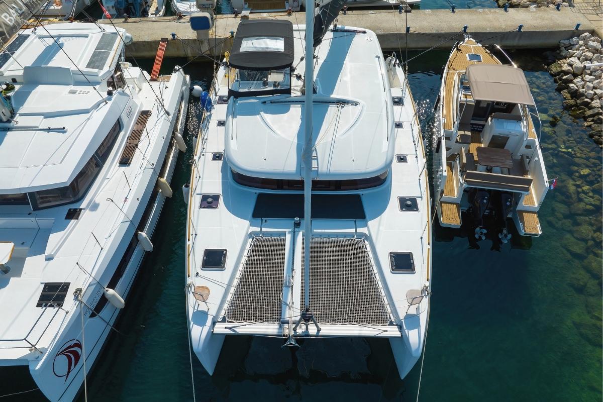 Lagoon 40 - 4 + 2 cab, picture 3