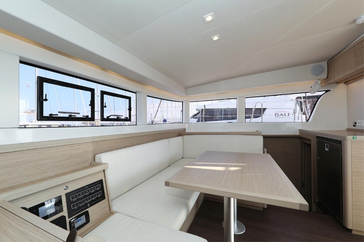 Lagoon 40 - 4 + 2 cab, picture 9