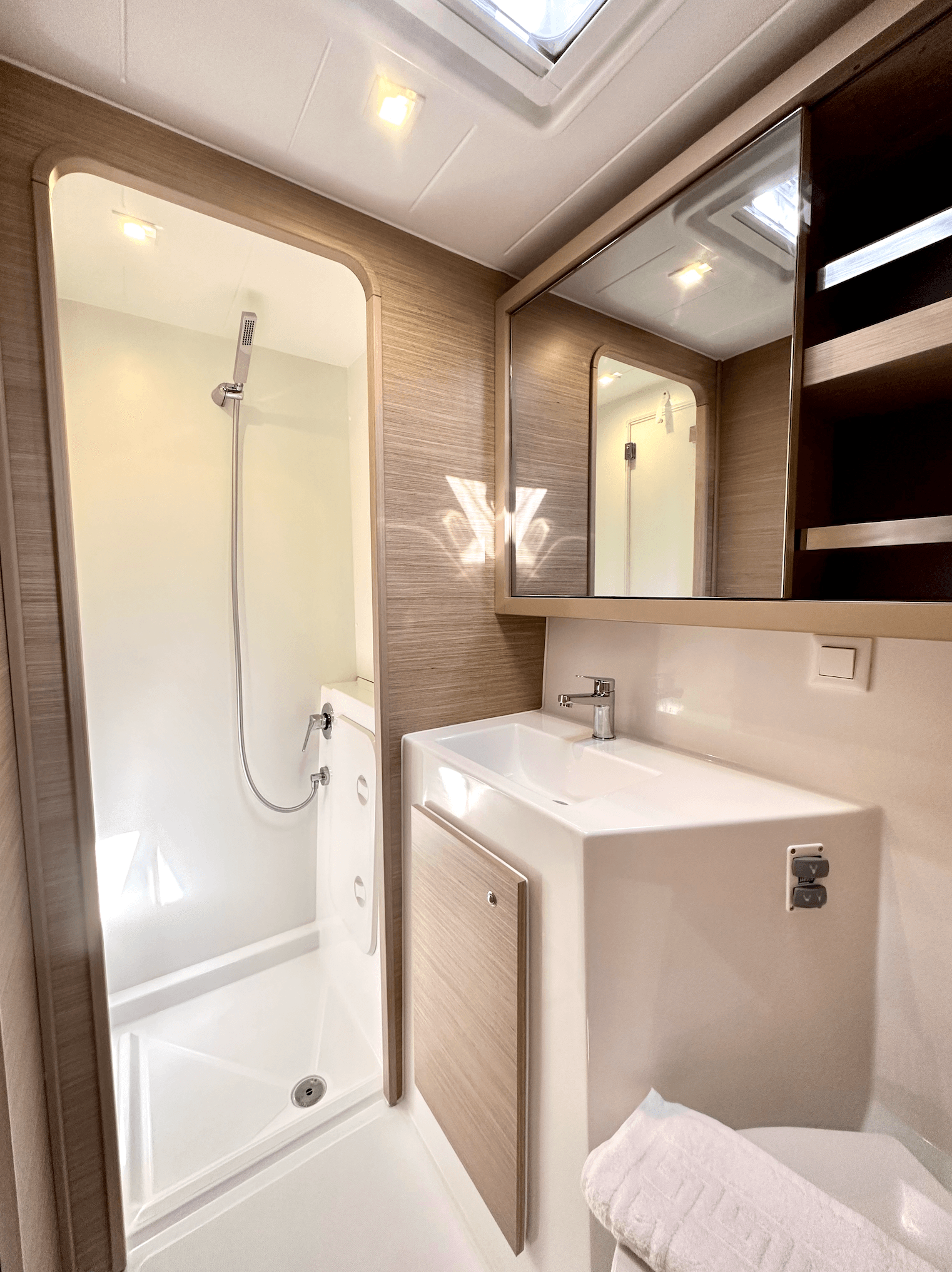 Lagoon 42 - 4 + 2 cab., picture 20