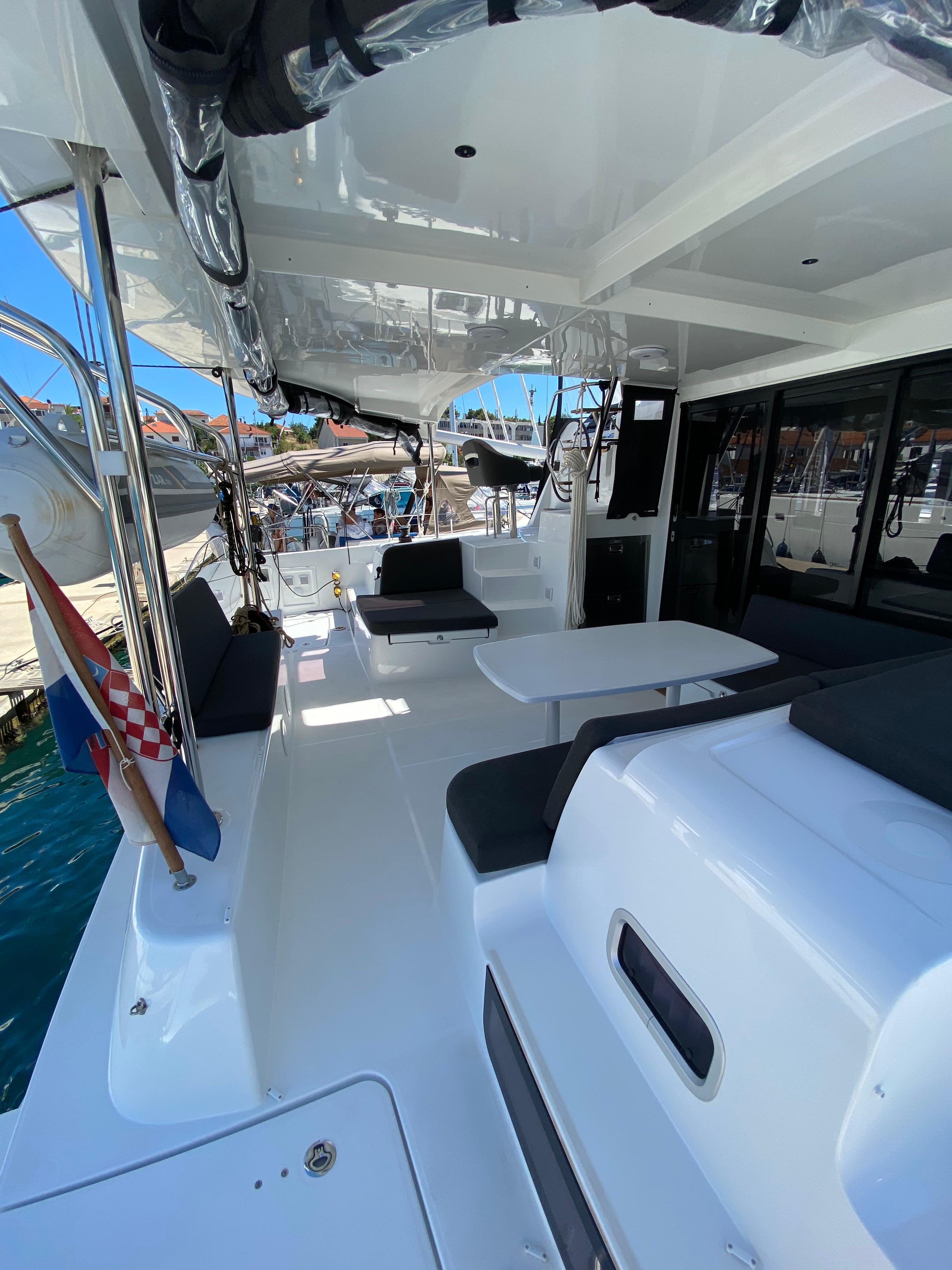 Lagoon 42 - 4 + 2 cab., picture 8