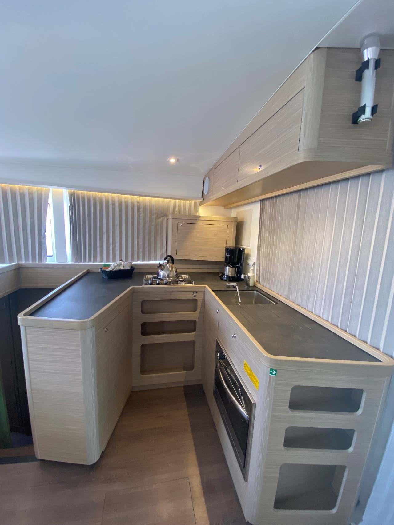 Lagoon 42 - 4 + 2 cab., picture 22