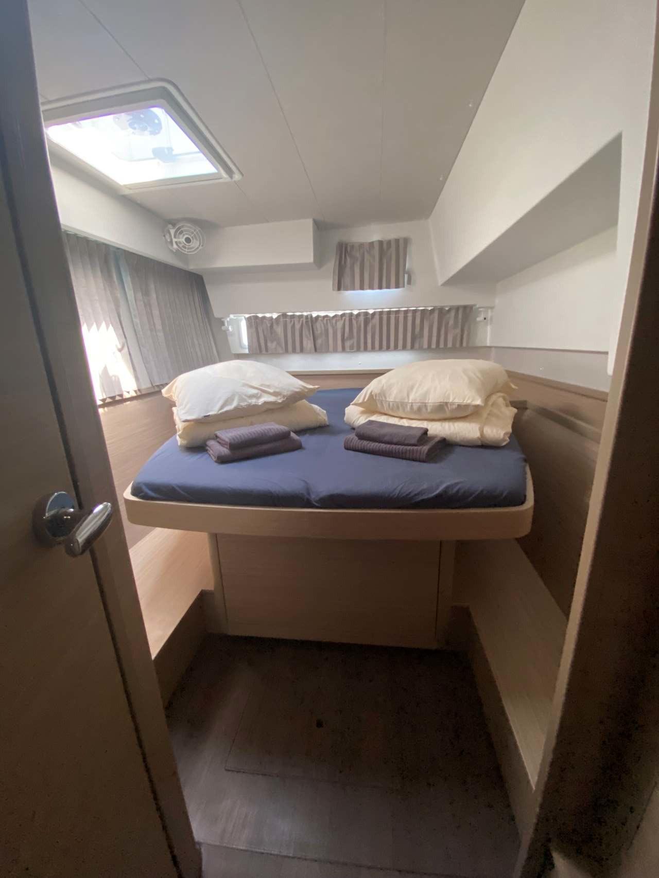 Lagoon 42 - 4 + 2 cab., picture 25