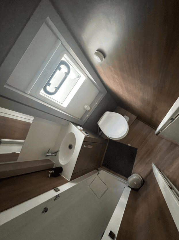 Bali 4.4 - 4 + 2 cab., picture 16