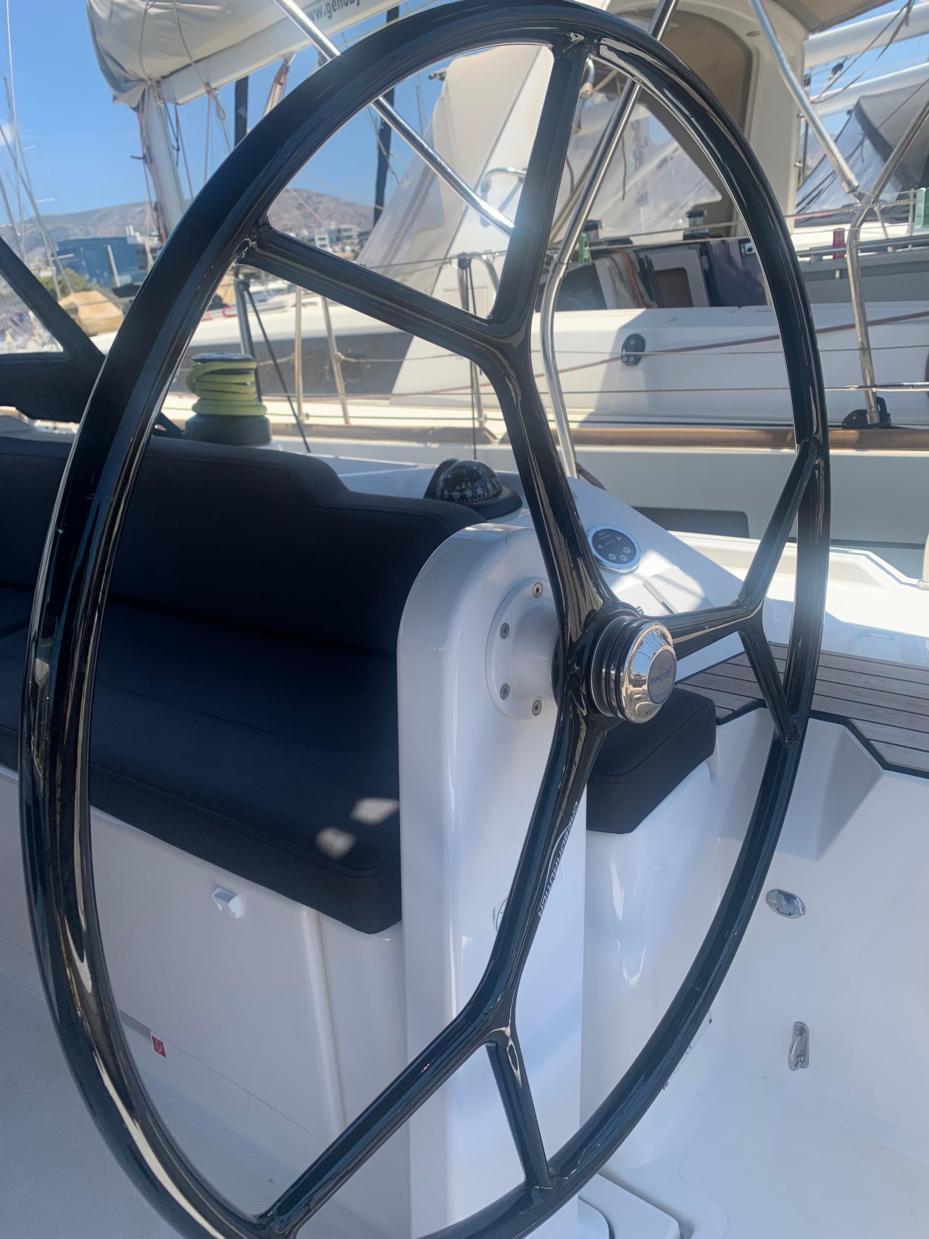 Bavaria C42, picture 15