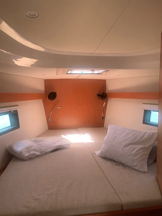 Bavaria C42, picture 11