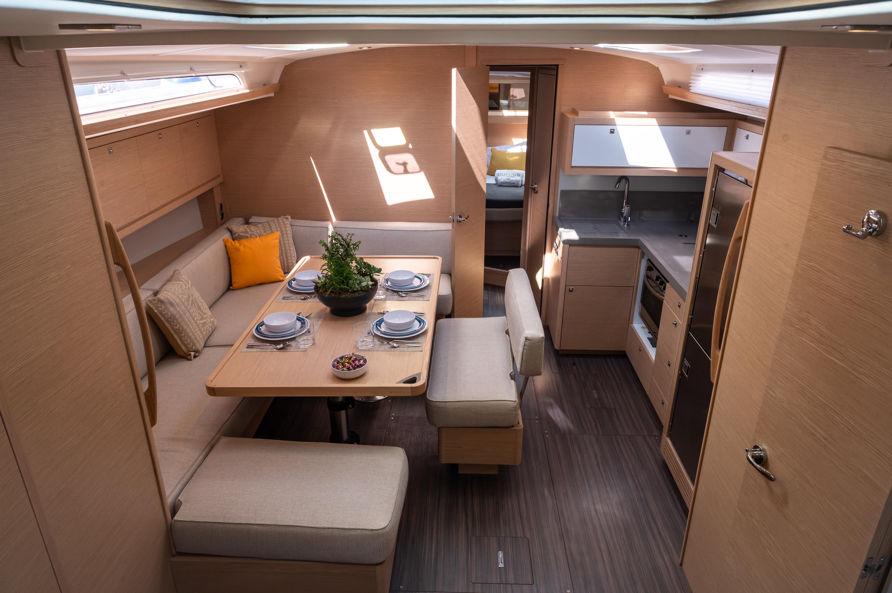 Dufour 470 - 4 + 1 cab., picture 5