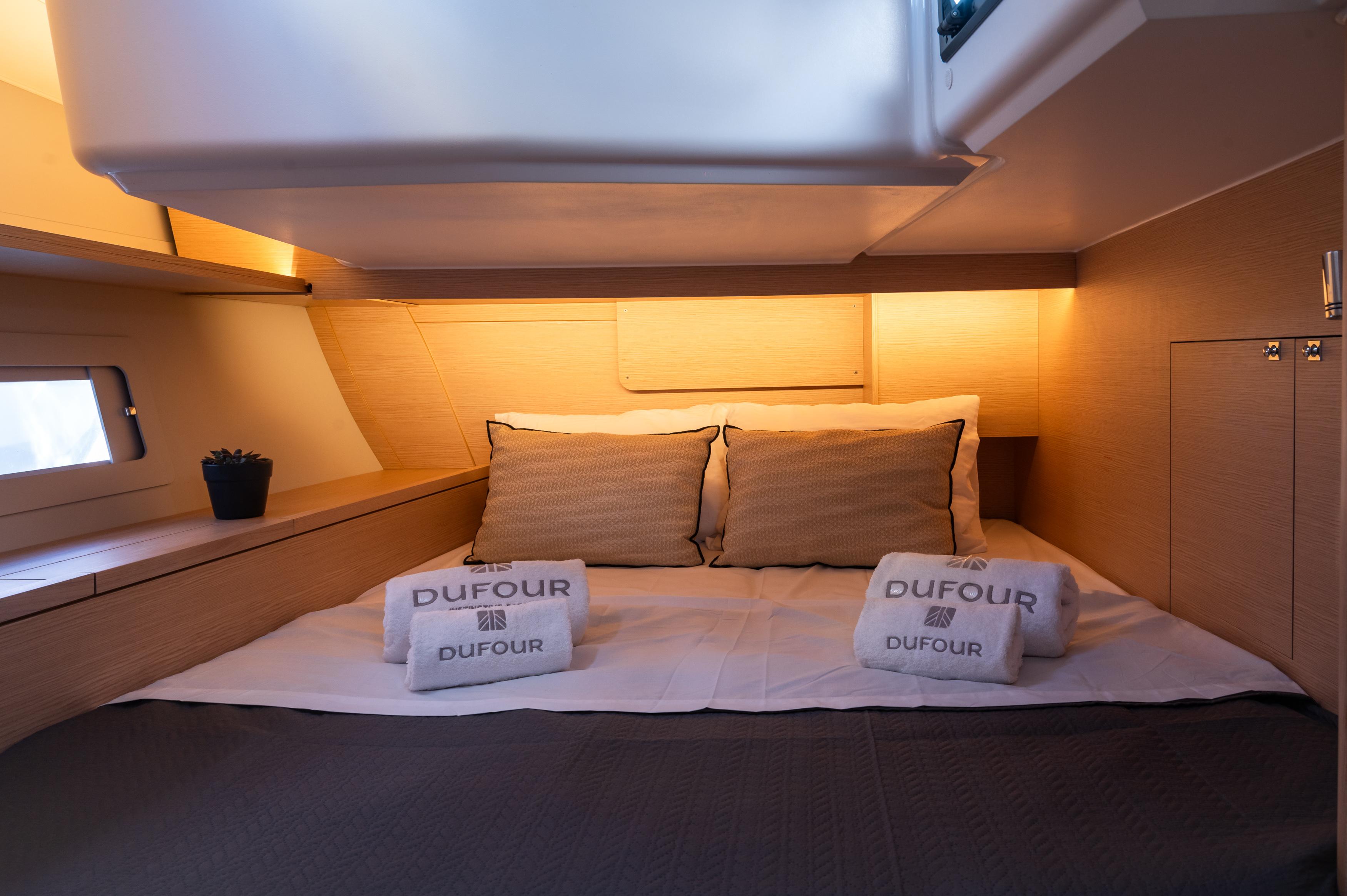 Dufour 470 - 4 + 1 cab., picture 8