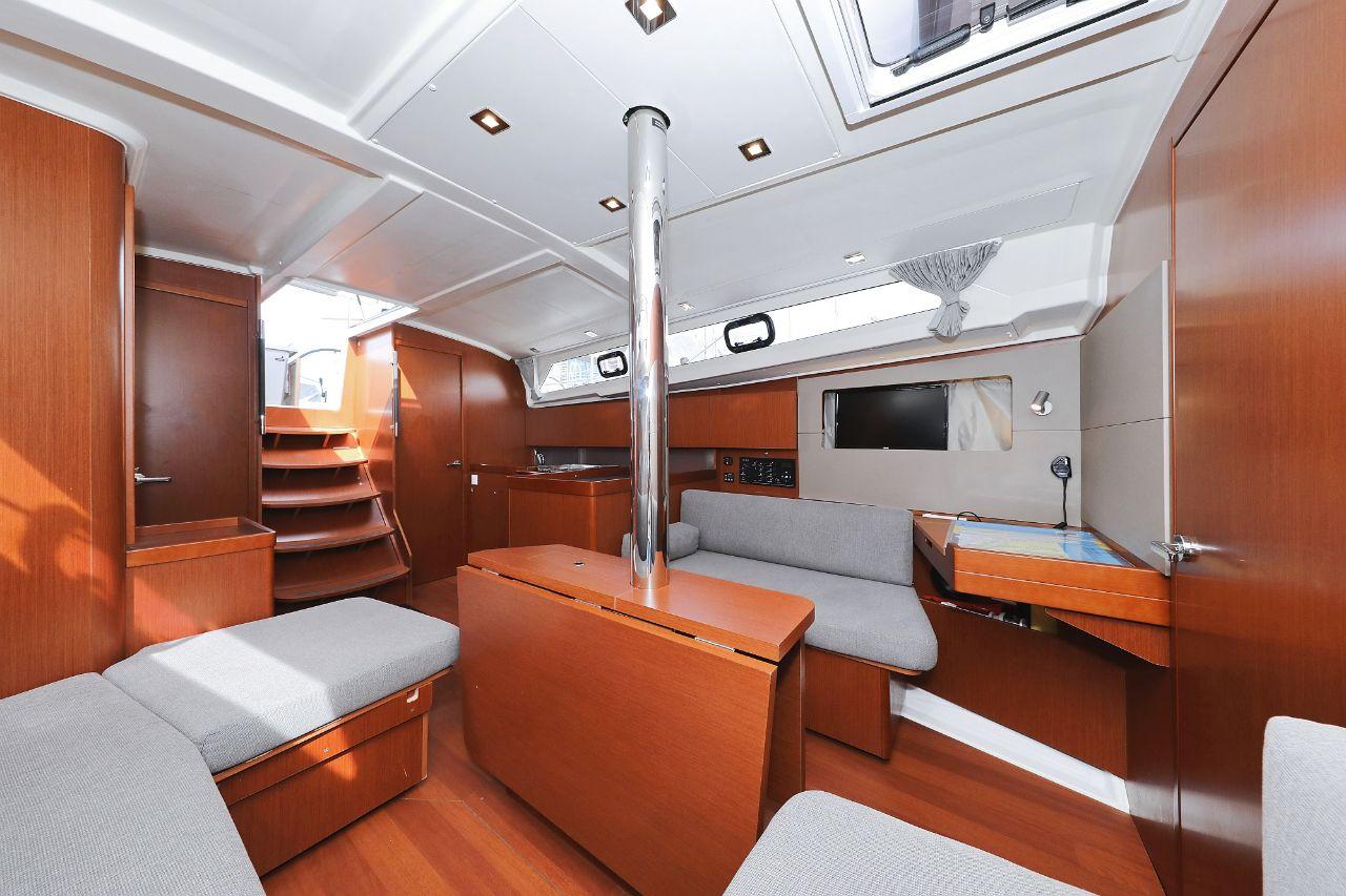 Oceanis 41.1, picture 23