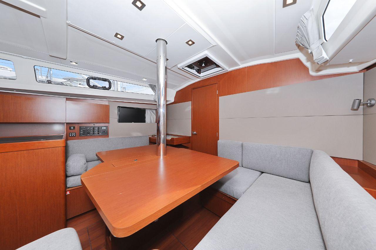 Oceanis 41.1, picture 26