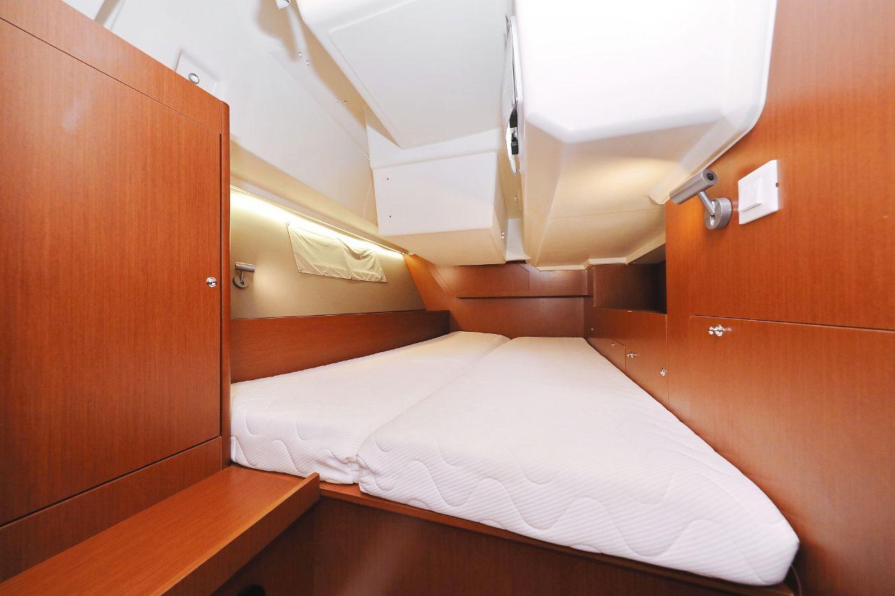 Oceanis 41.1, picture 34