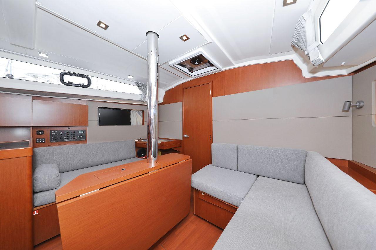 Oceanis 41.1, picture 24