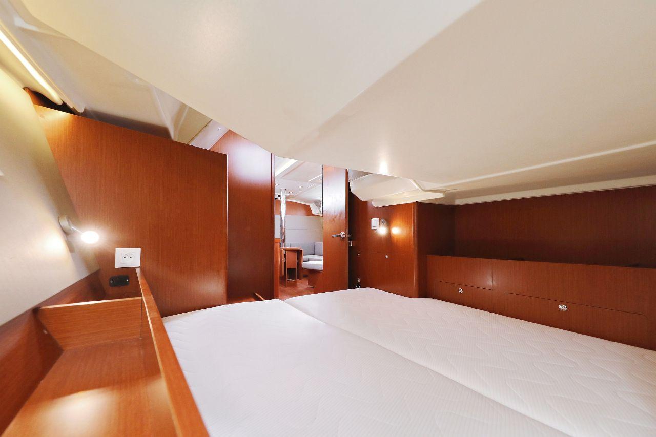 Oceanis 41.1, picture 33