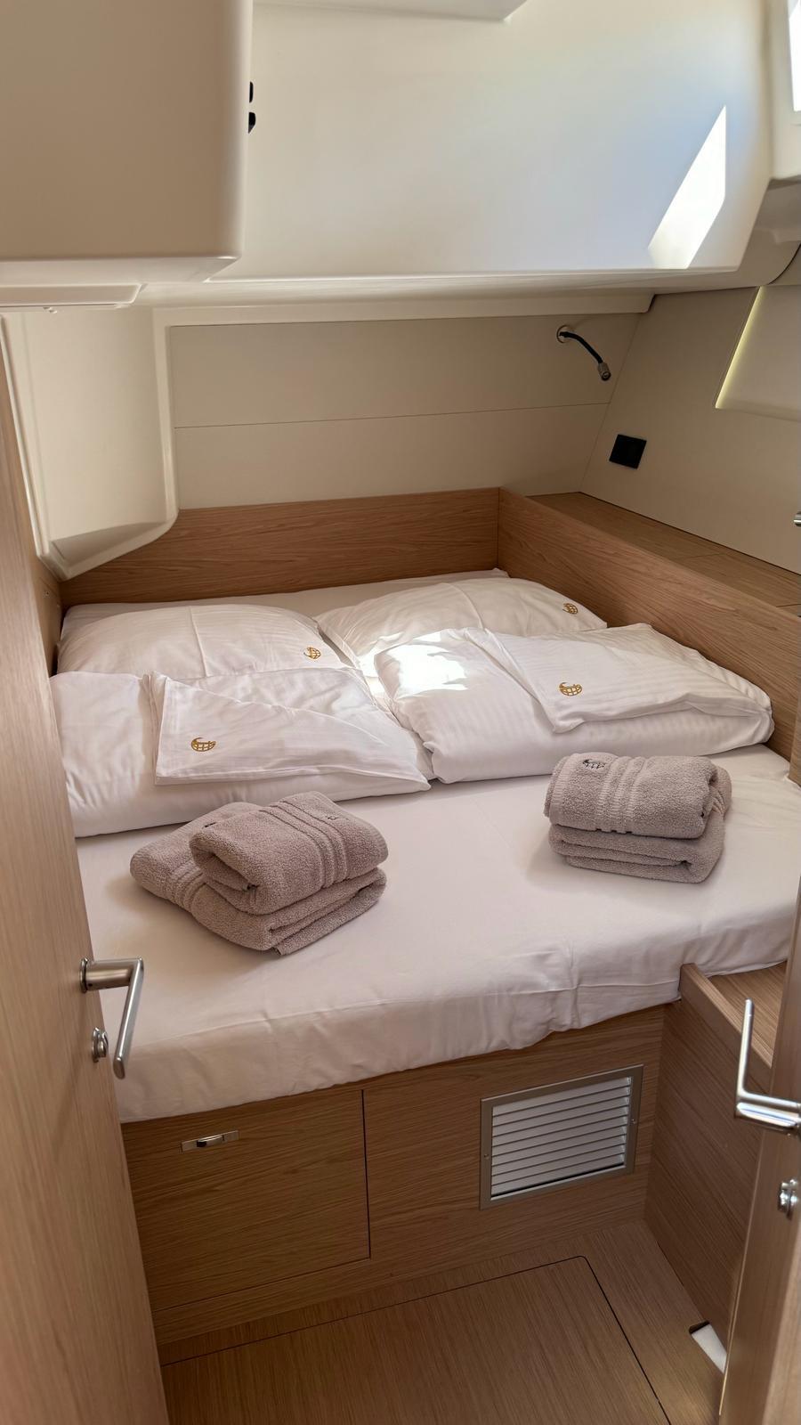 Oceanis 54 - 3 + 1 cab., picture 15