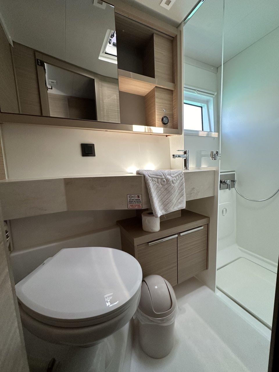 Lagoon 46 - 4 + 2 cab., picture 22