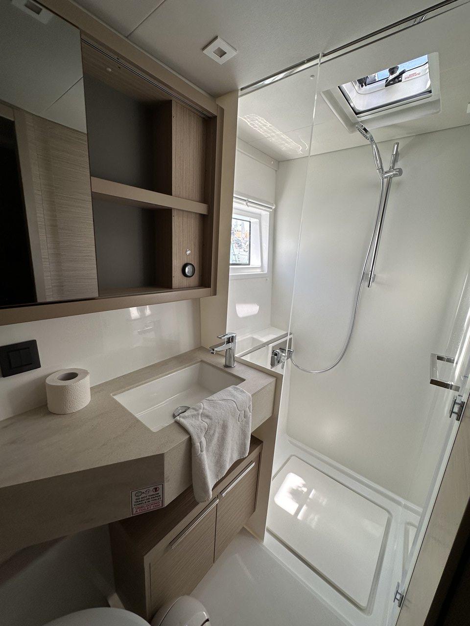 Lagoon 46 - 4 + 2 cab., picture 24