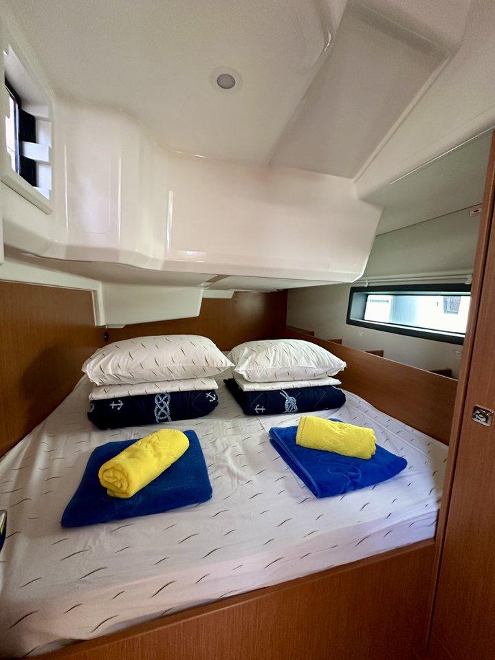 Bavaria C38, picture 9