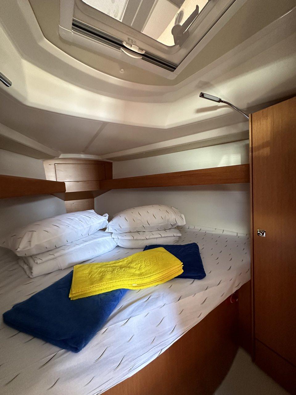 Bavaria Cruiser 34, picture 10