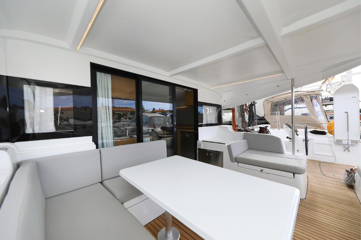 Excess 14 - 4 + 2 cab., picture 3