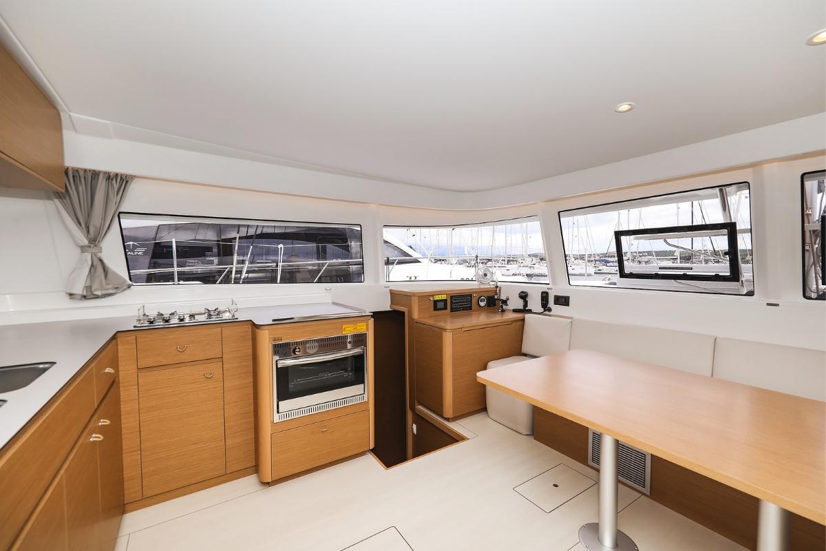 Excess 14 - 4 + 2 cab., picture 10