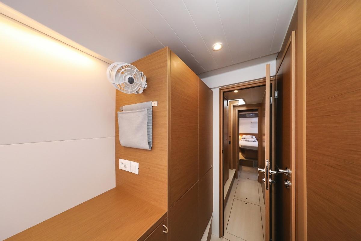 Excess 14 - 4 + 2 cab., picture 12