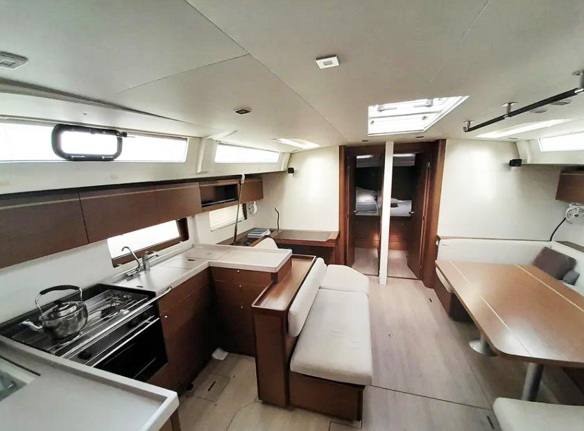 Oceanis 51.1 - 4 + 1 cab., picture 6