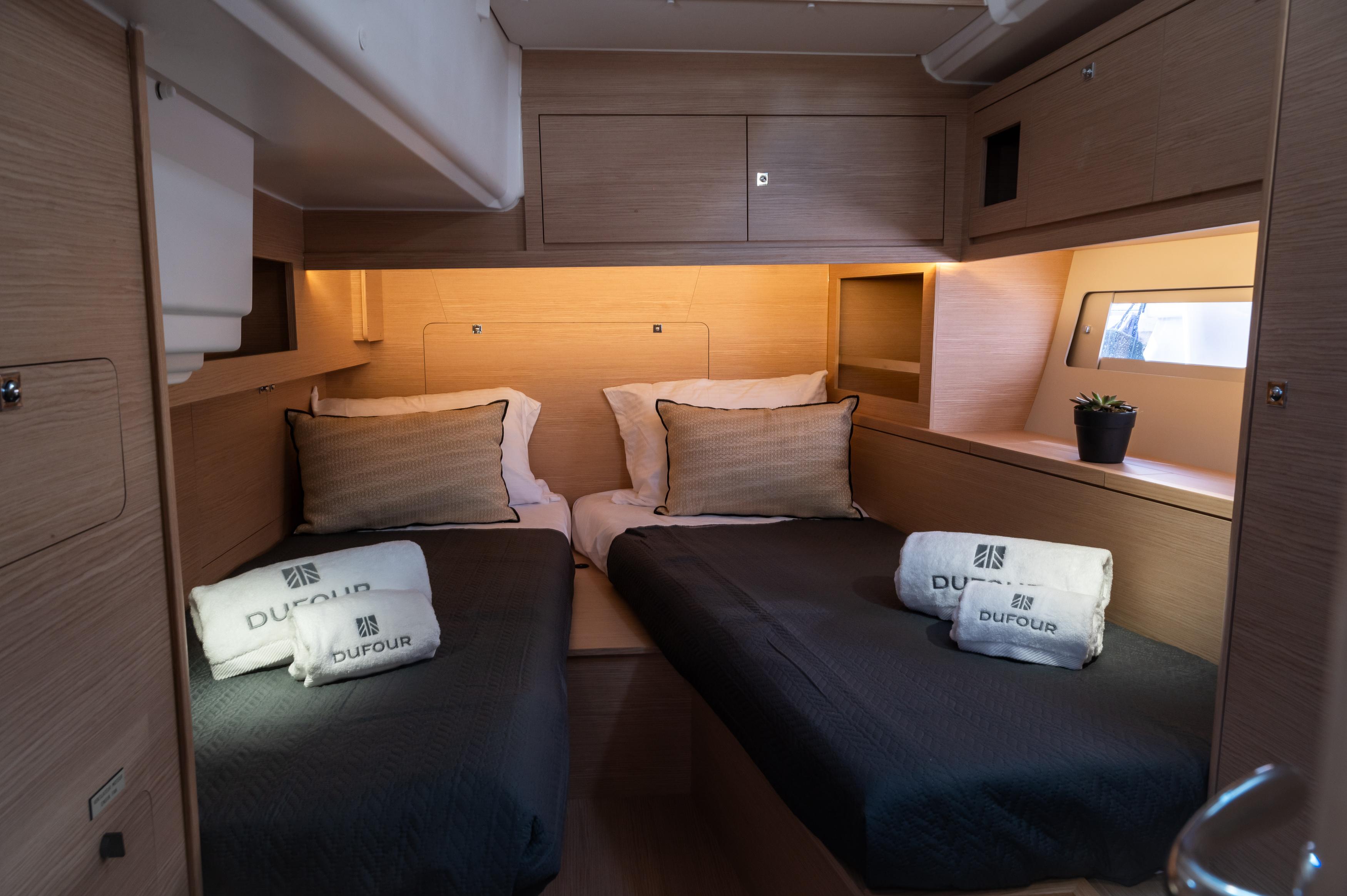 Dufour 530 - 4 + 1 cab., picture 6