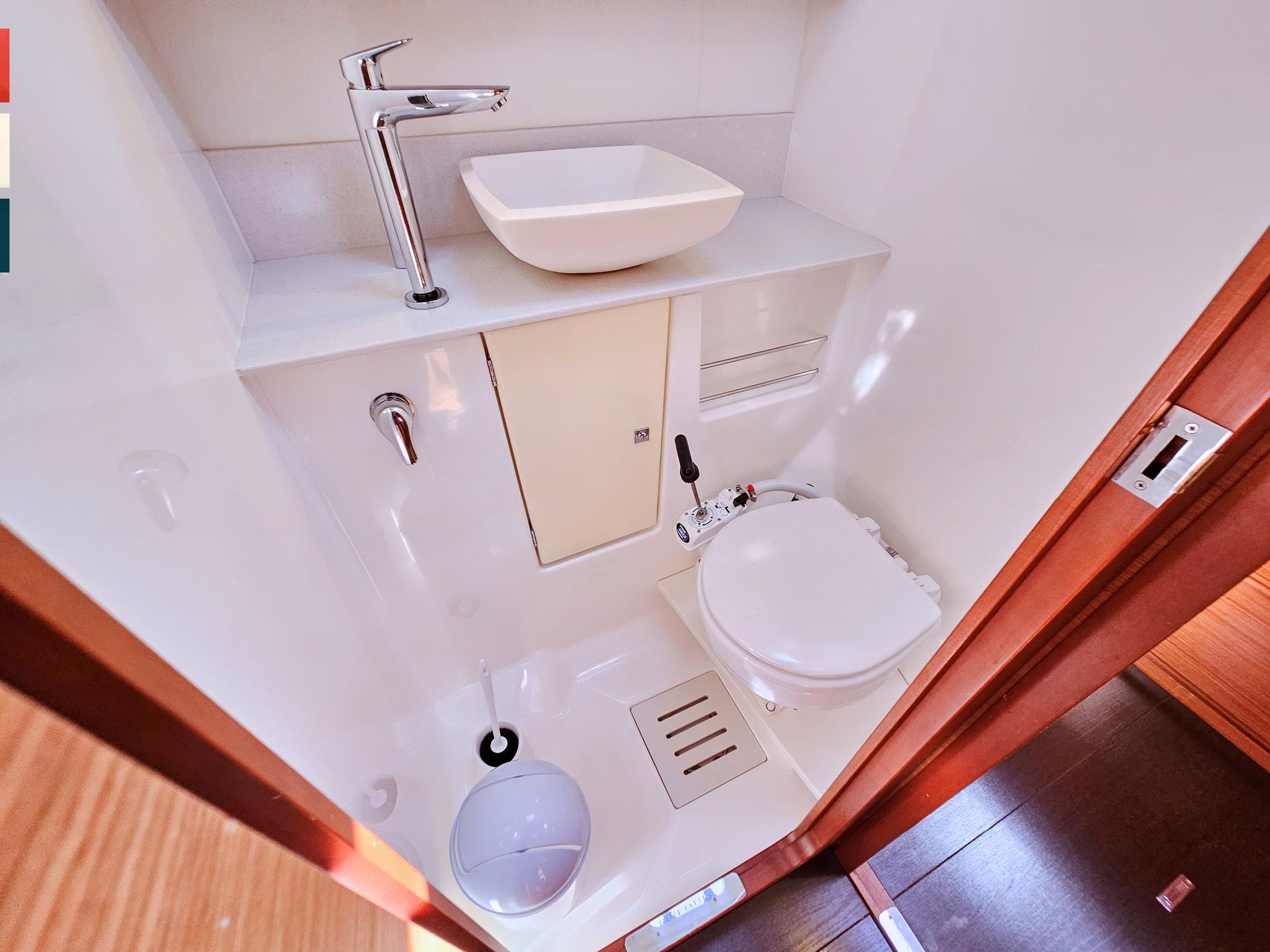 Dufour 520 GL, picture 79