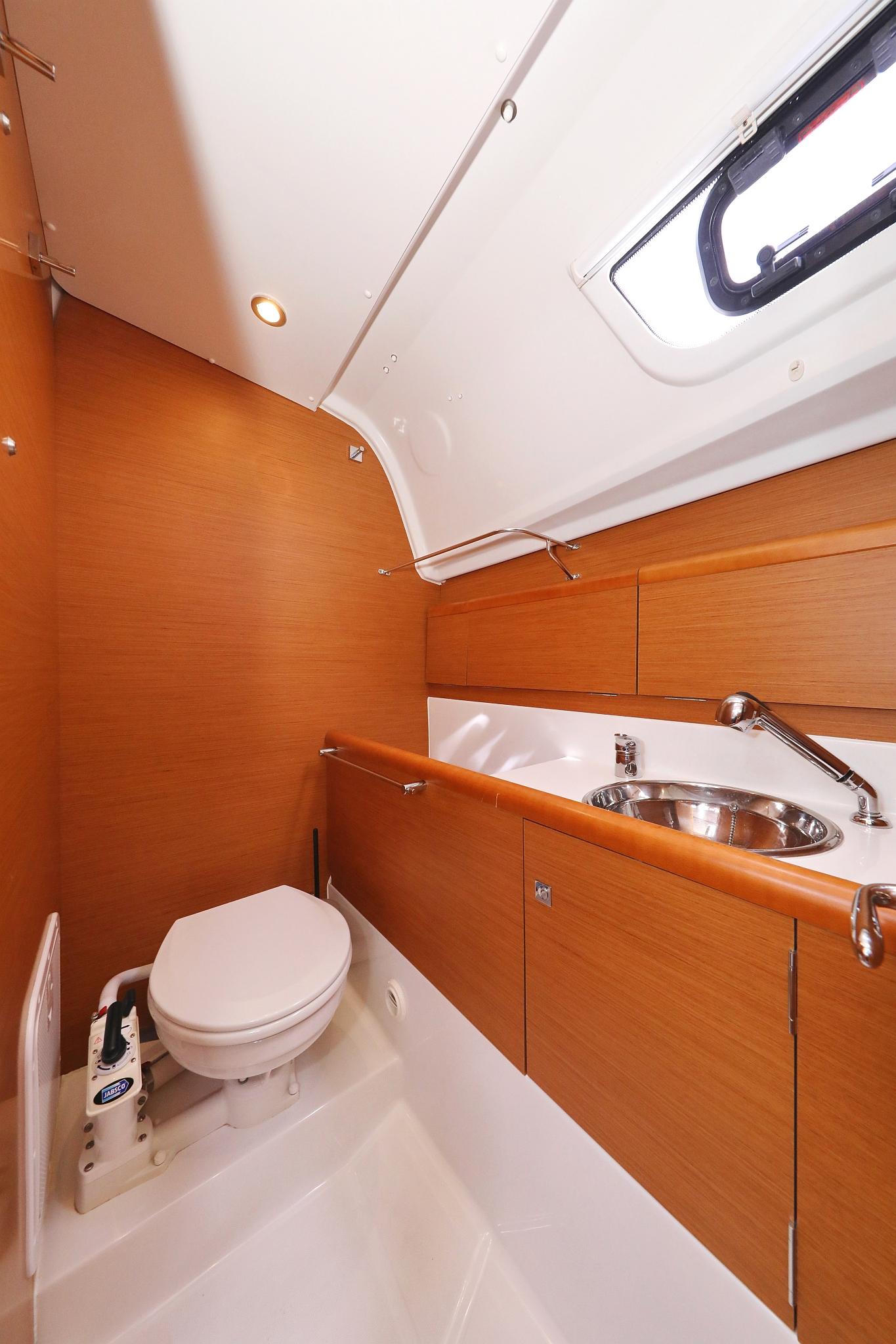 Sun Odyssey 33i - 2 cab., picture 32