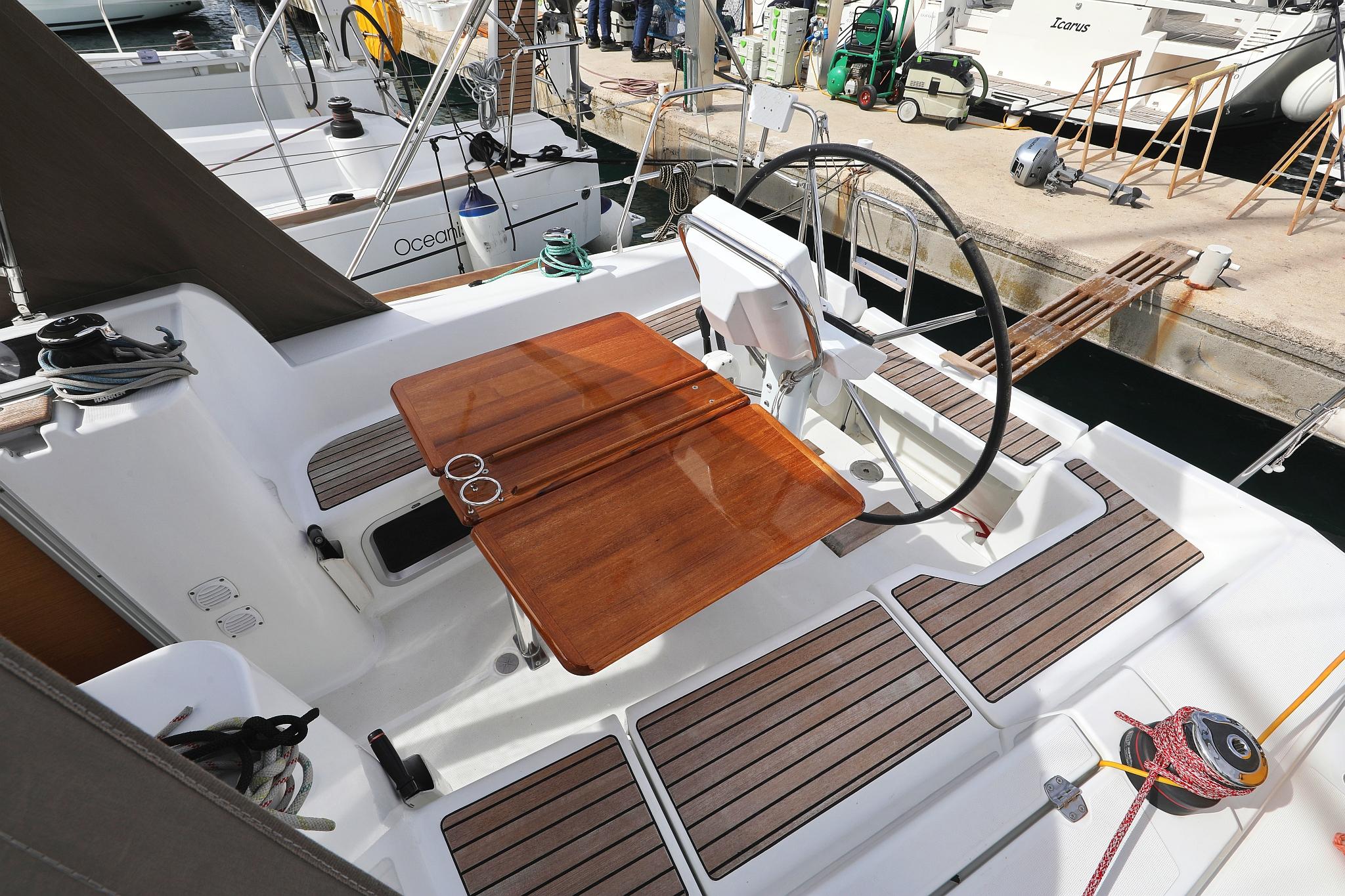 Sun Odyssey 33i - 2 cab., picture 6