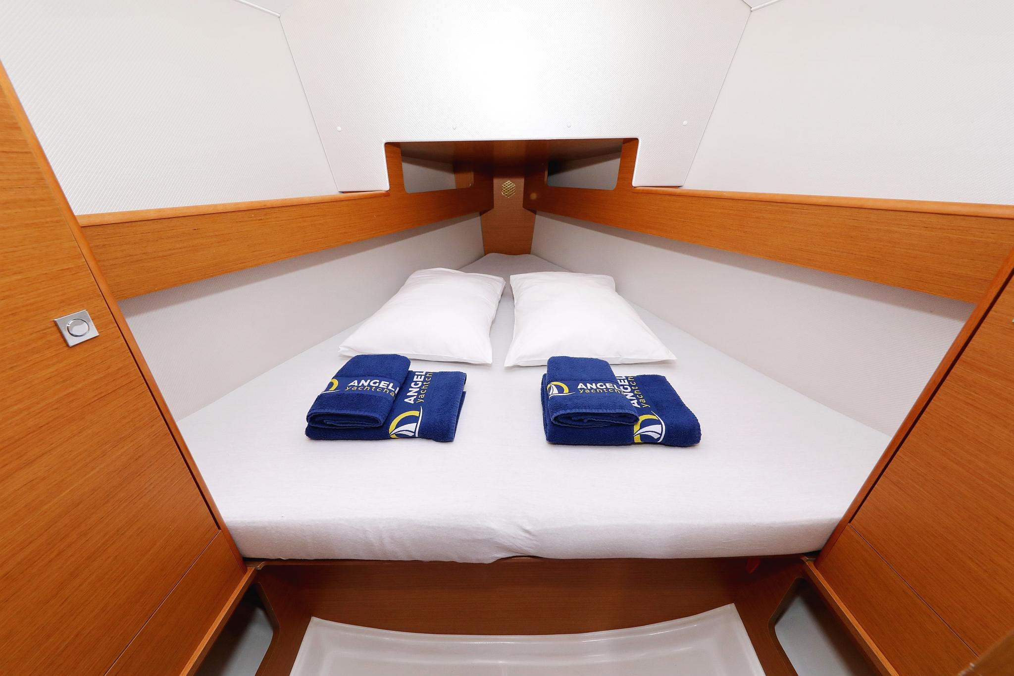 Sun Odyssey 33i - 2 cab., picture 27