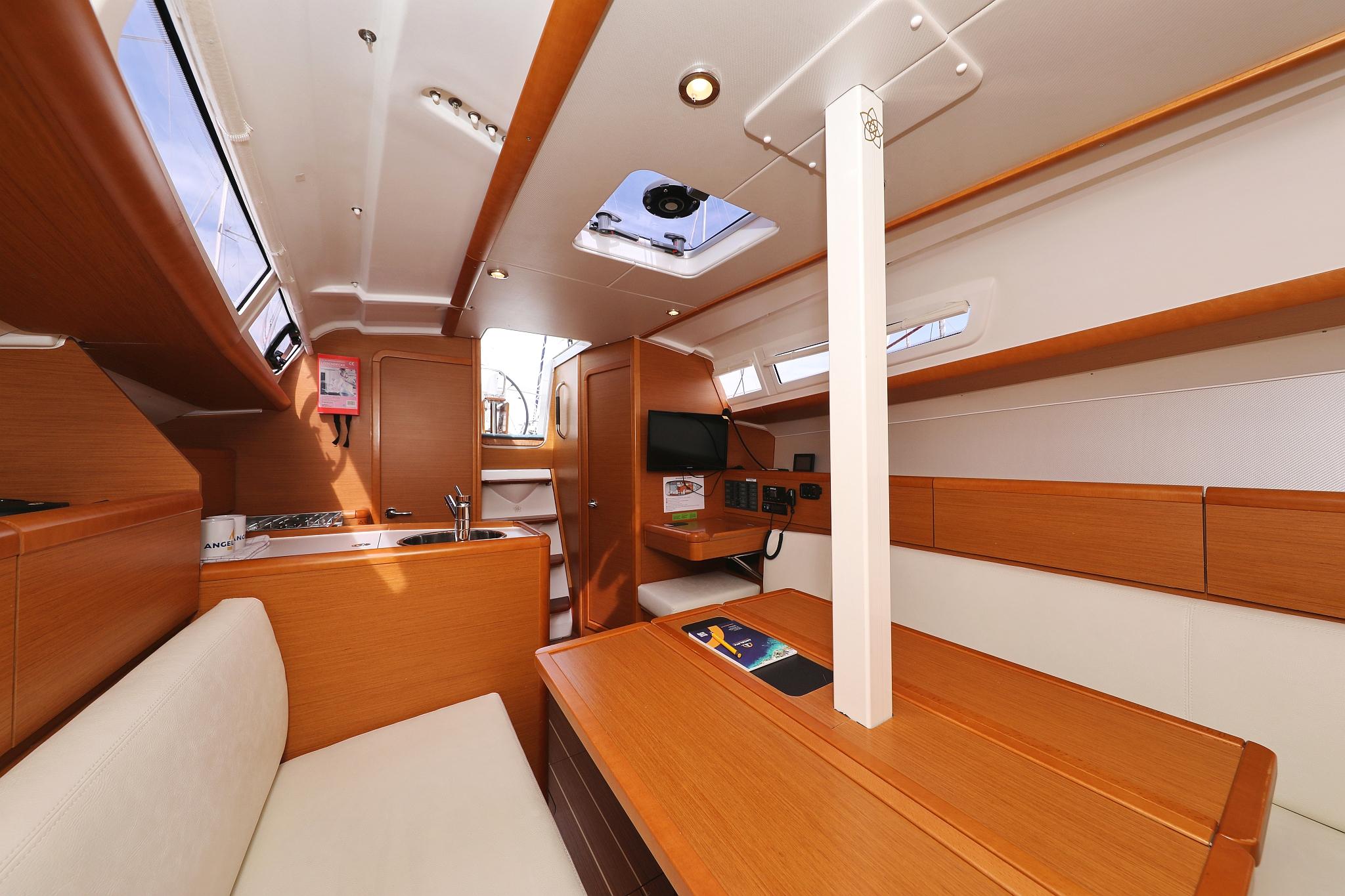 Sun Odyssey 33i - 2 cab., picture 17