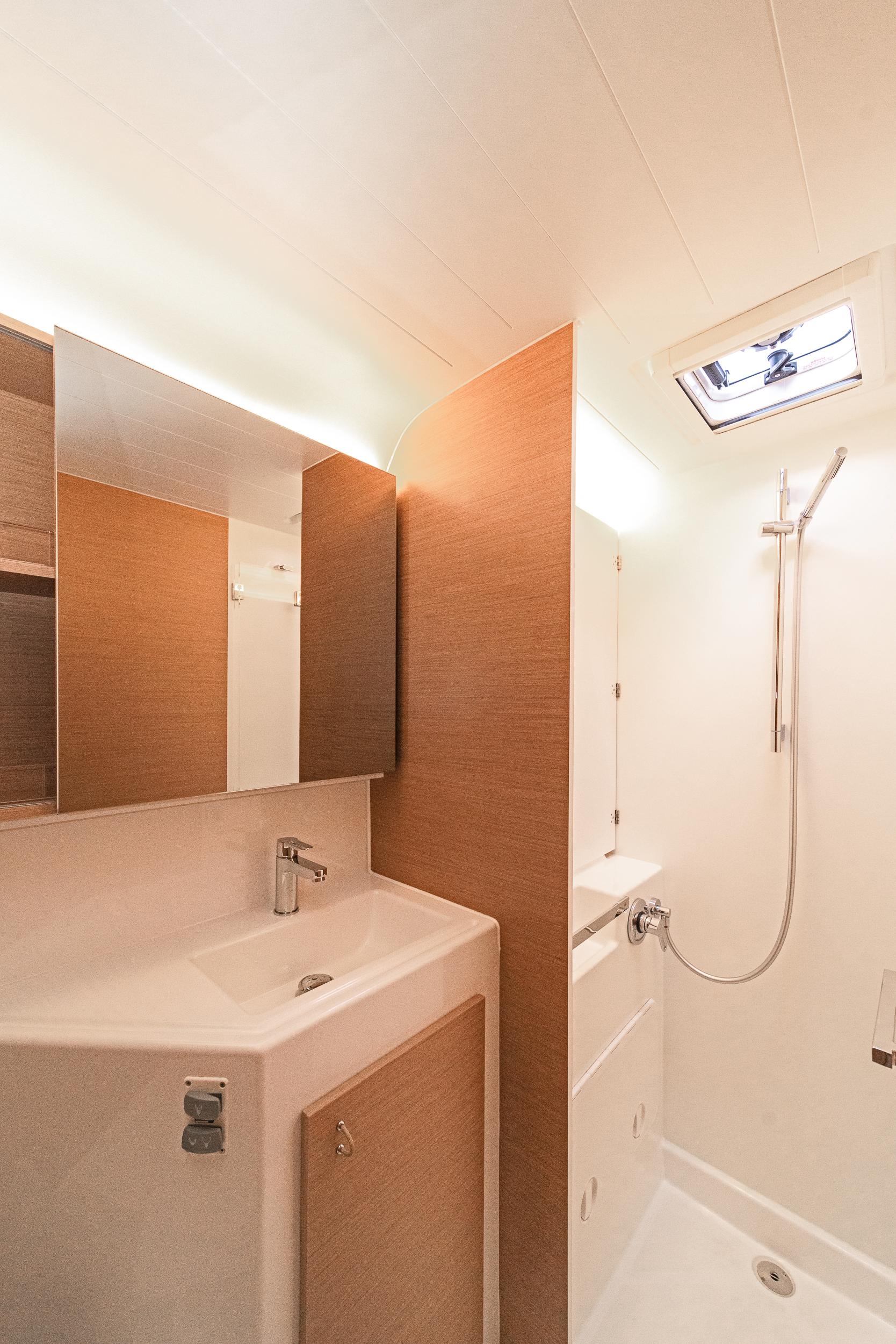 Excess 14 - 4 + 2 cab., picture 22