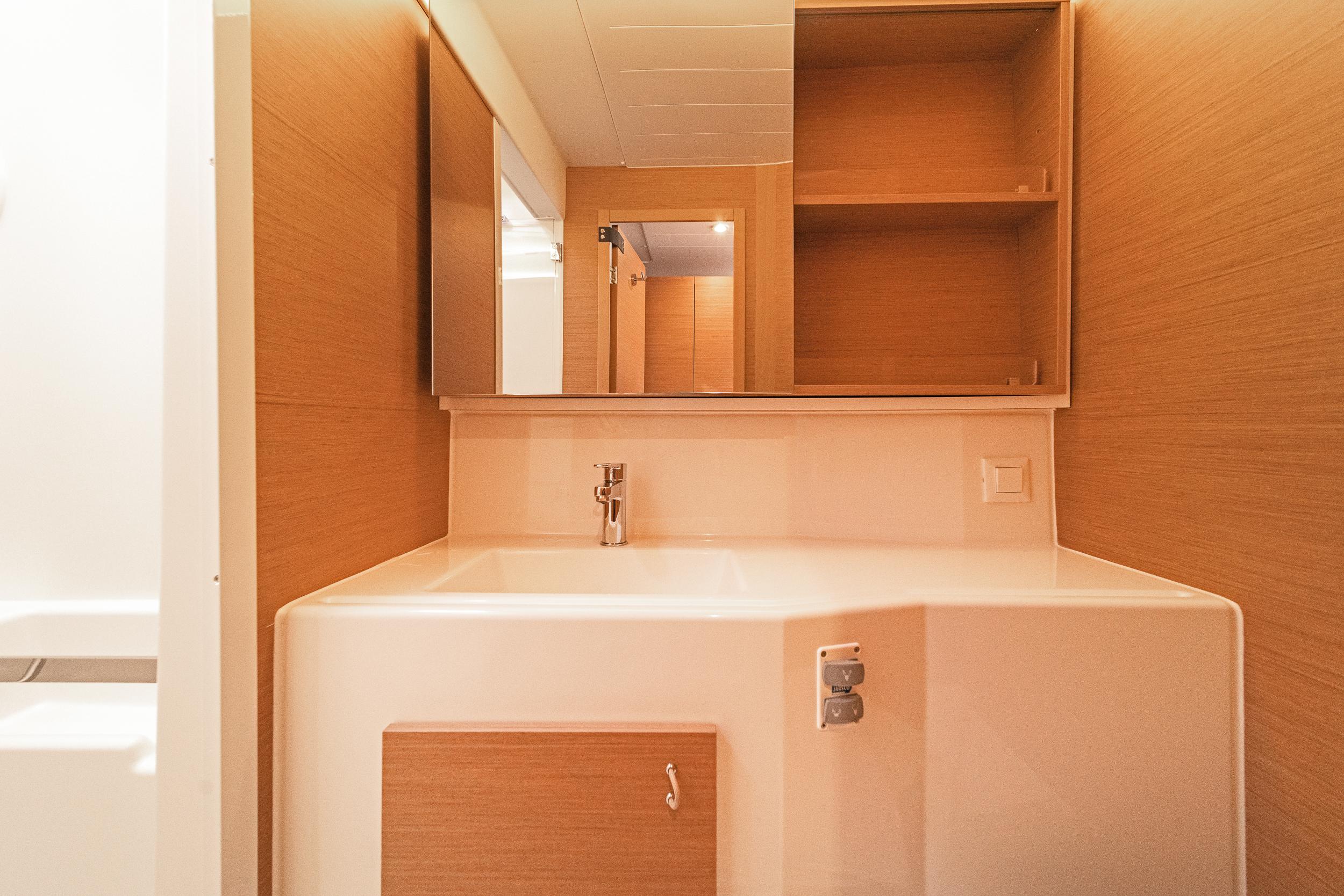 Excess 14 - 4 + 2 cab., picture 21