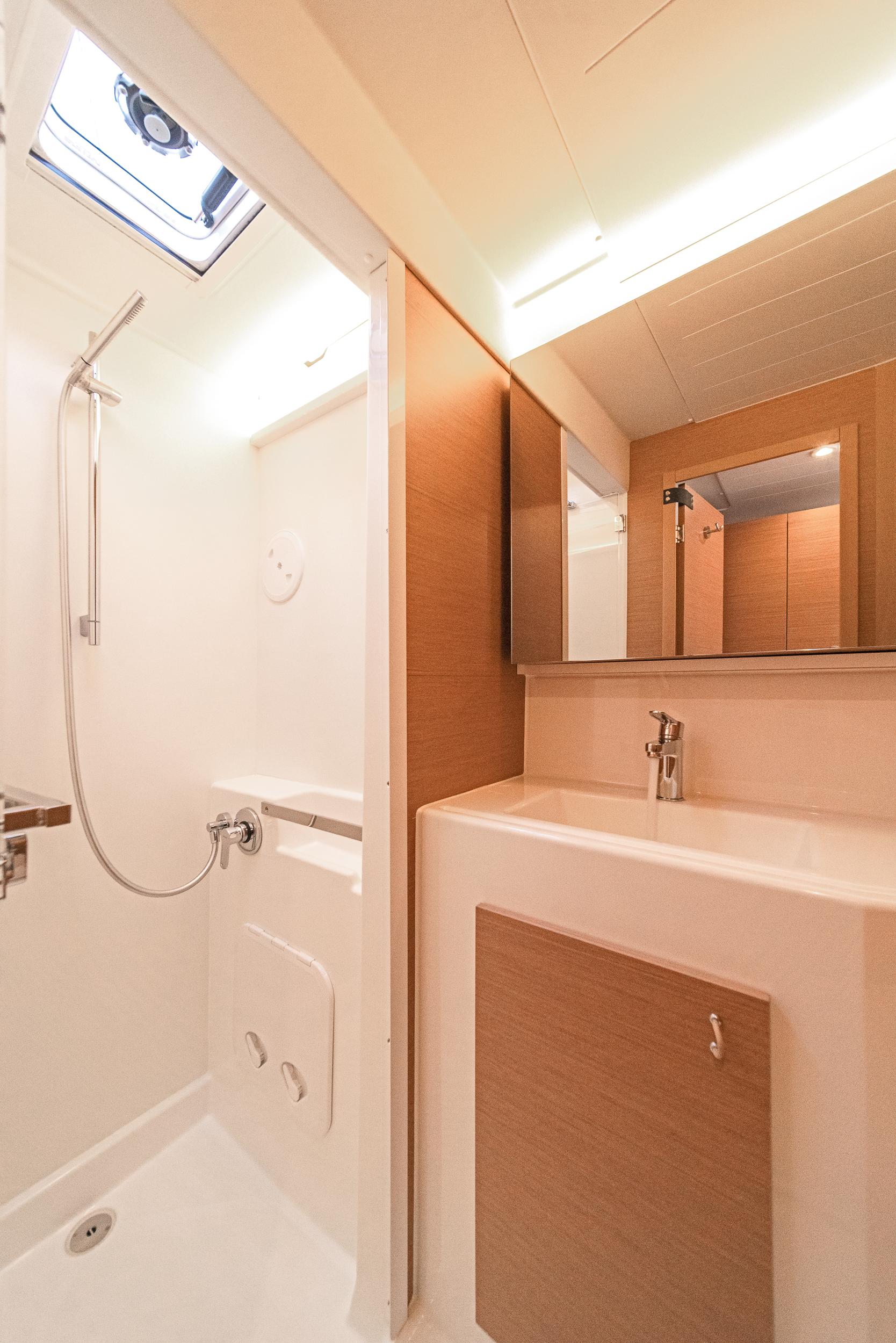 Excess 14 - 4 + 2 cab., picture 20