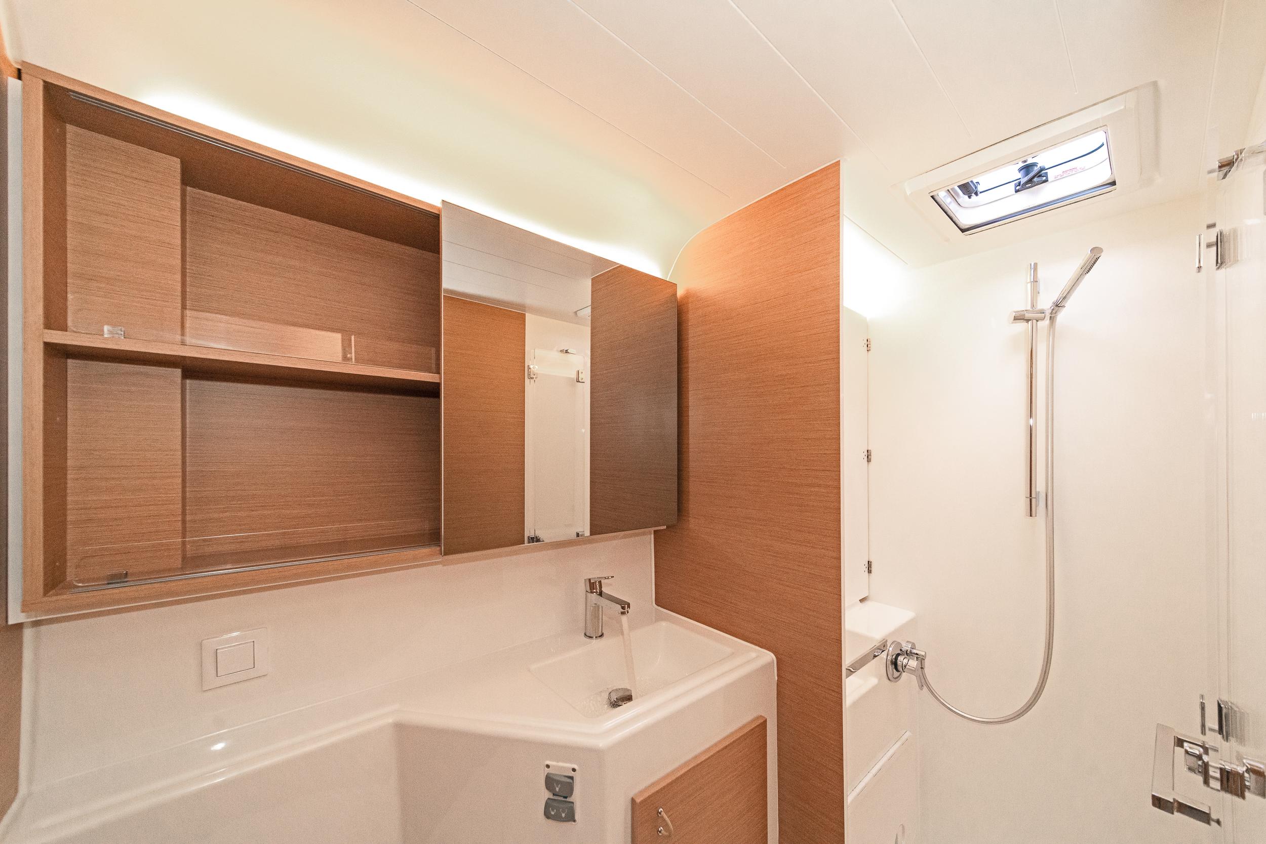 Excess 14 - 4 + 2 cab., picture 23