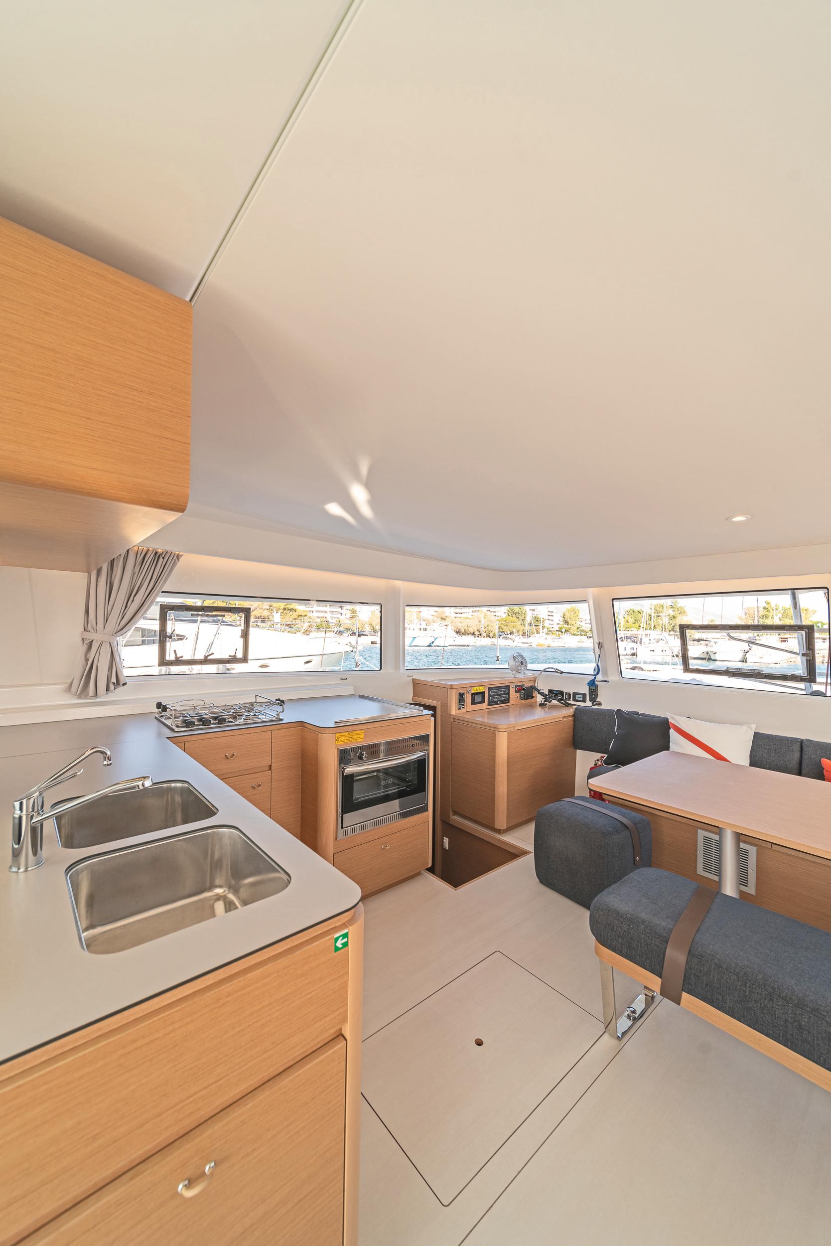 Excess 14 - 4 + 2 cab., picture 17