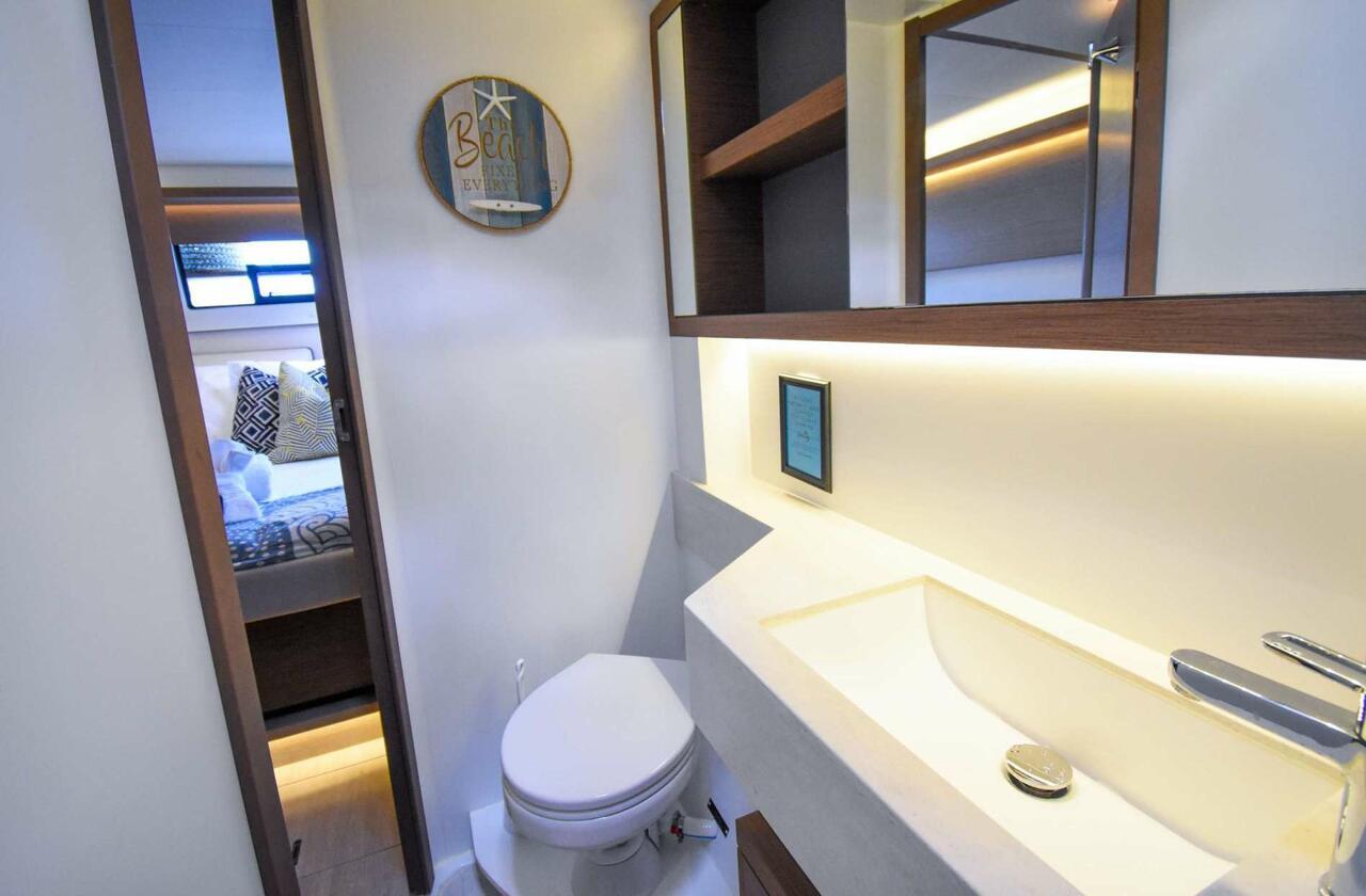 Lagoon 50 OW - 4 + 1 cab., picture 16