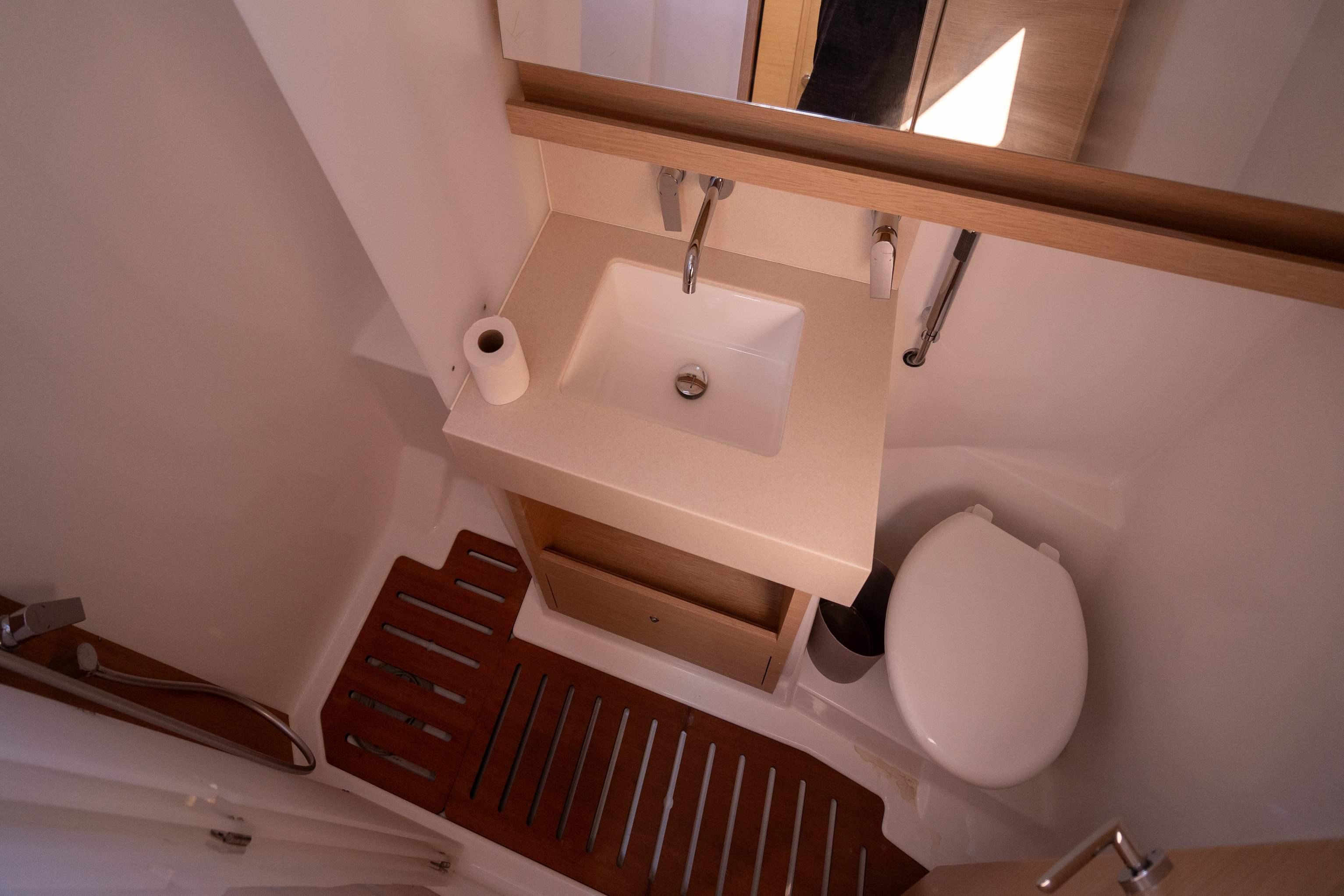 Dufour 530 Smart Electric - 5 + 1 cab., picture 15