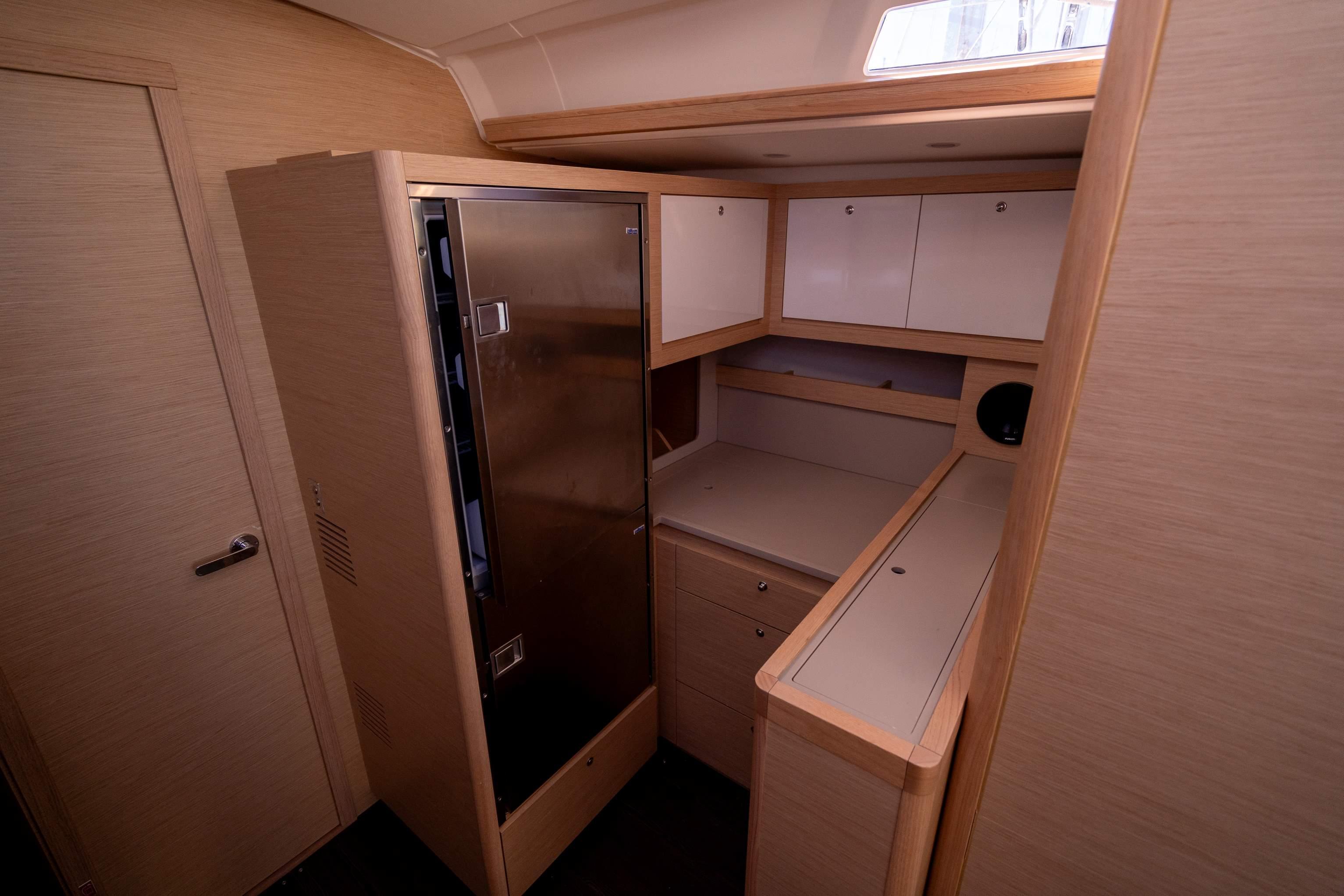 Dufour 530 Smart Electric - 5 + 1 cab., picture 12