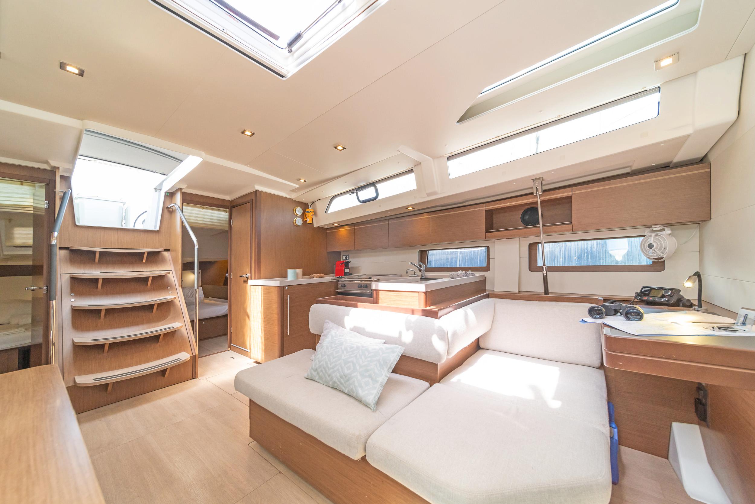 Oceanis 51.1 - 5 + 1 cab., picture 8