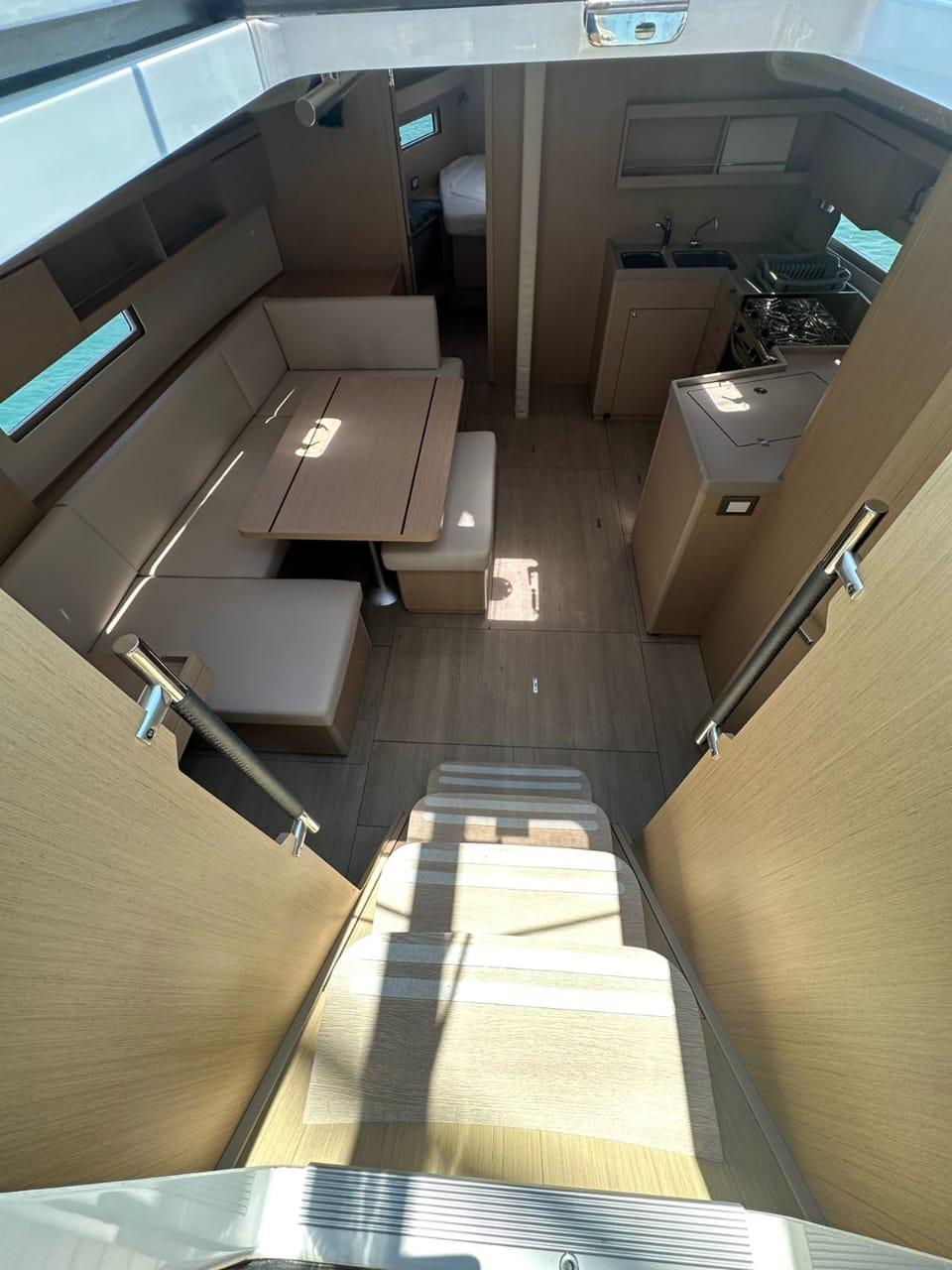 Oceanis 40.1, picture 8