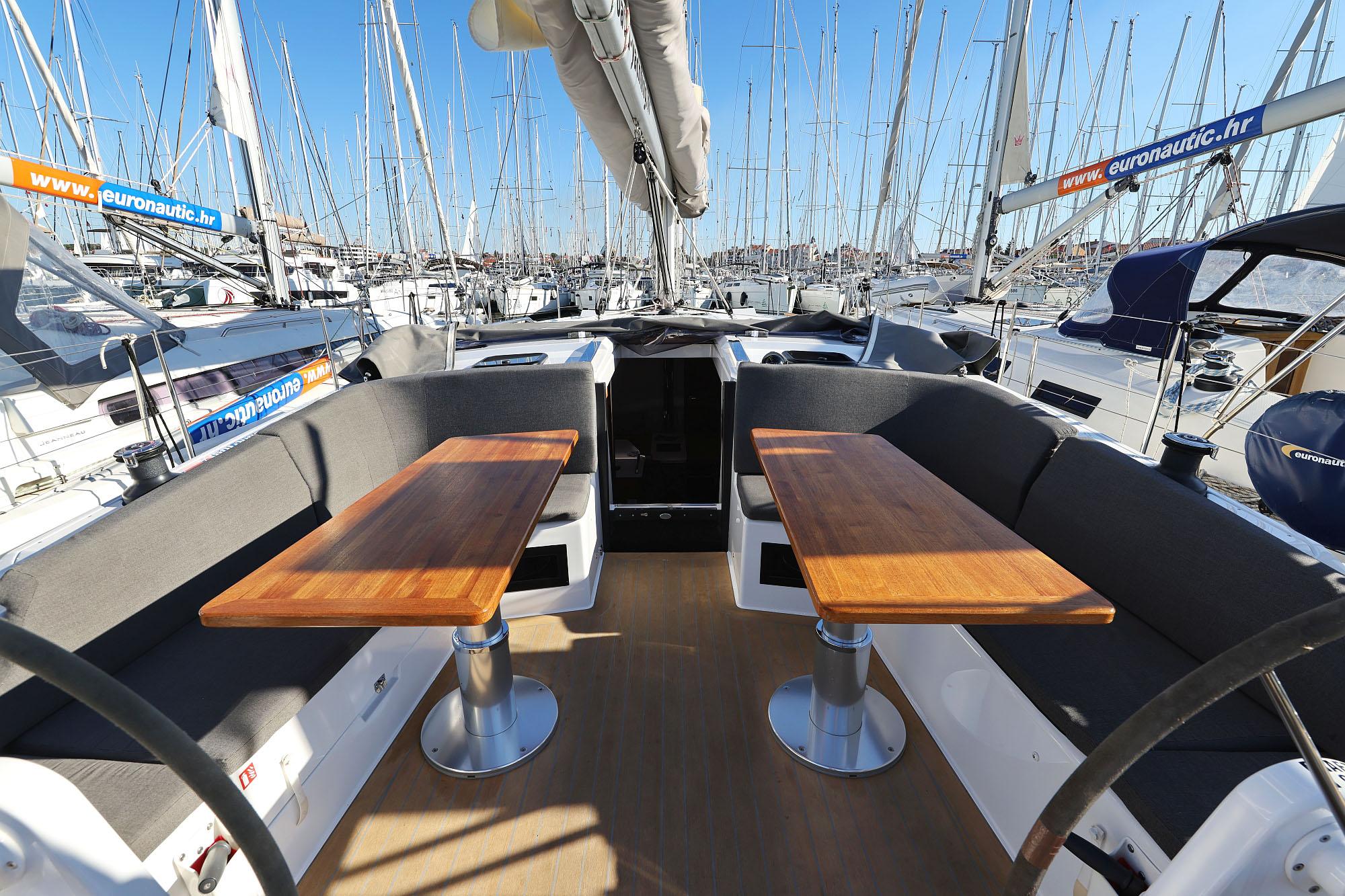 Hanse 410, picture 5