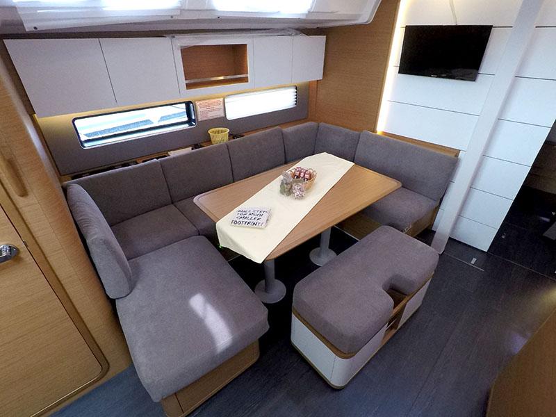 Dufour 41 - 3 cab., picture 11
